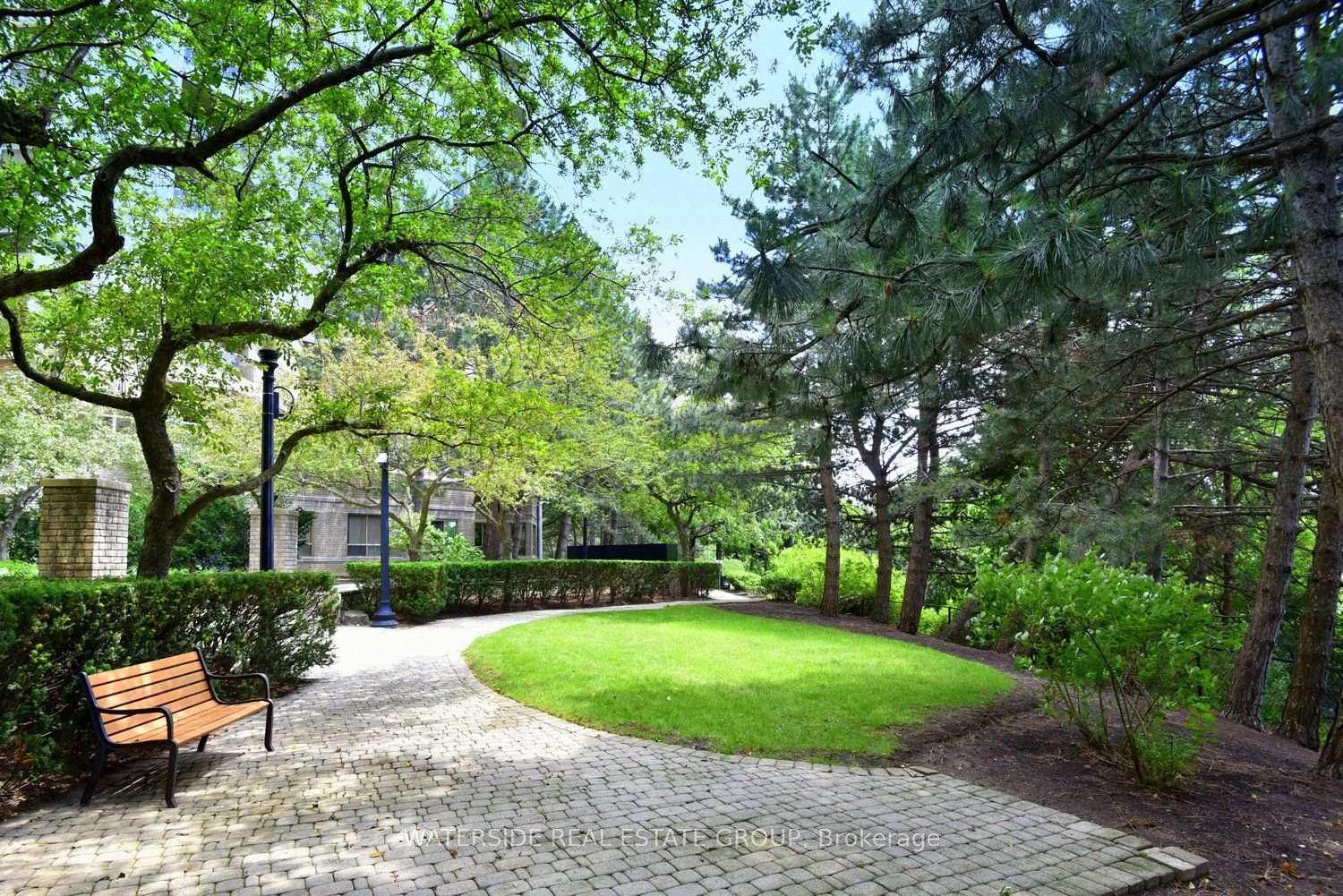 2210- 55 Kingsbridge Garden Circle — property photo