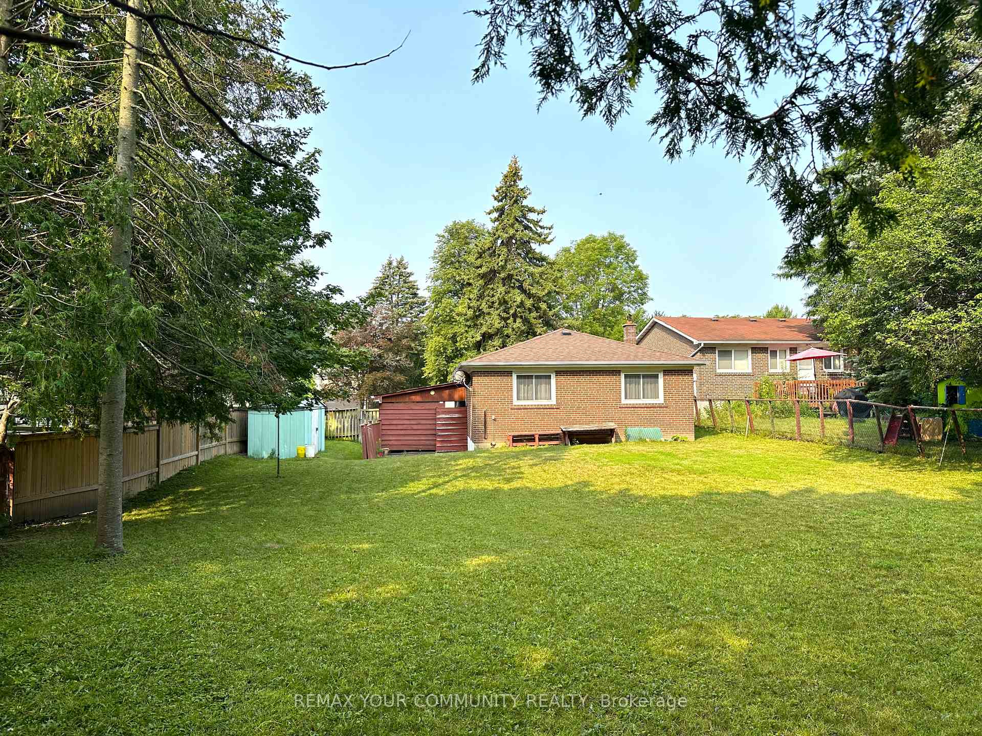 15 Resolution Crescent — property photo