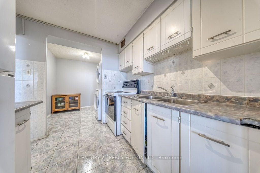 1404- 45 Sunrise Avenue — property photo