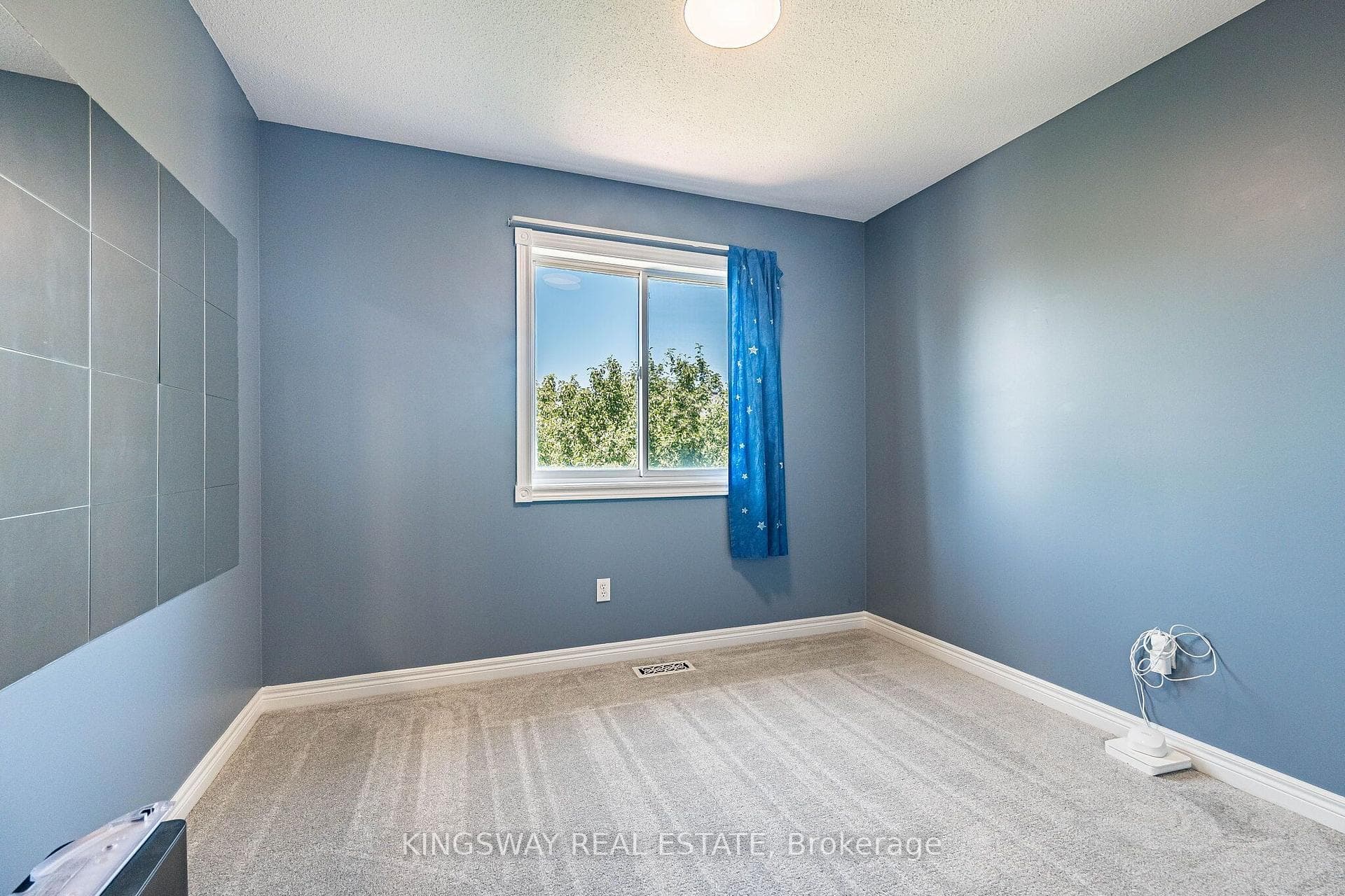 2057 White Dove Circle — property photo