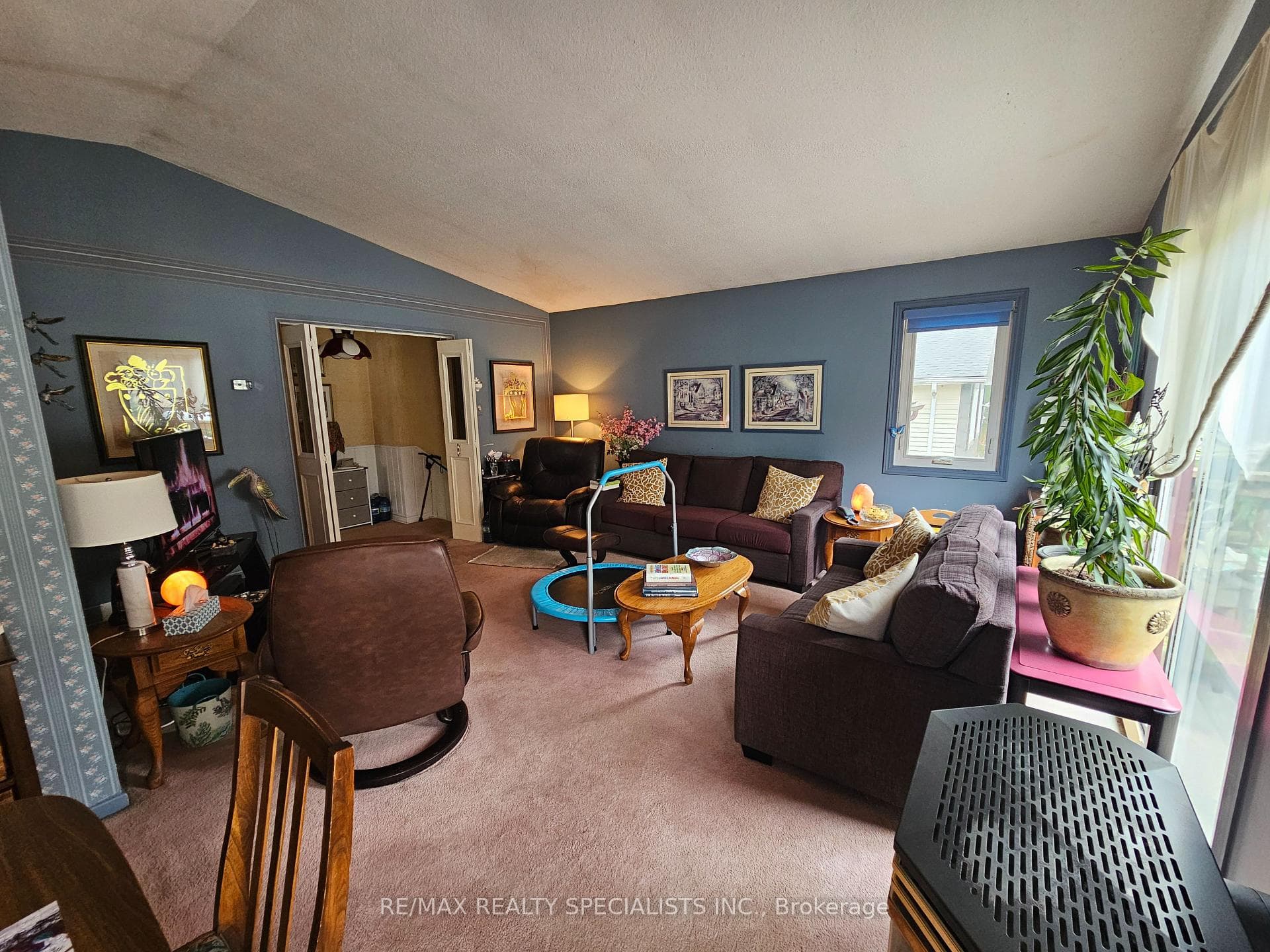 914 JANETTE Street — property photo