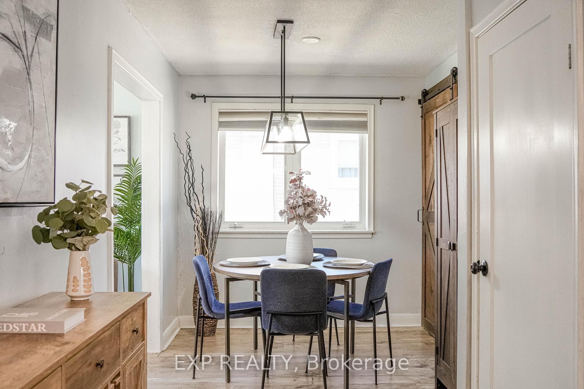 752 Eastbourne Avenue — property photo