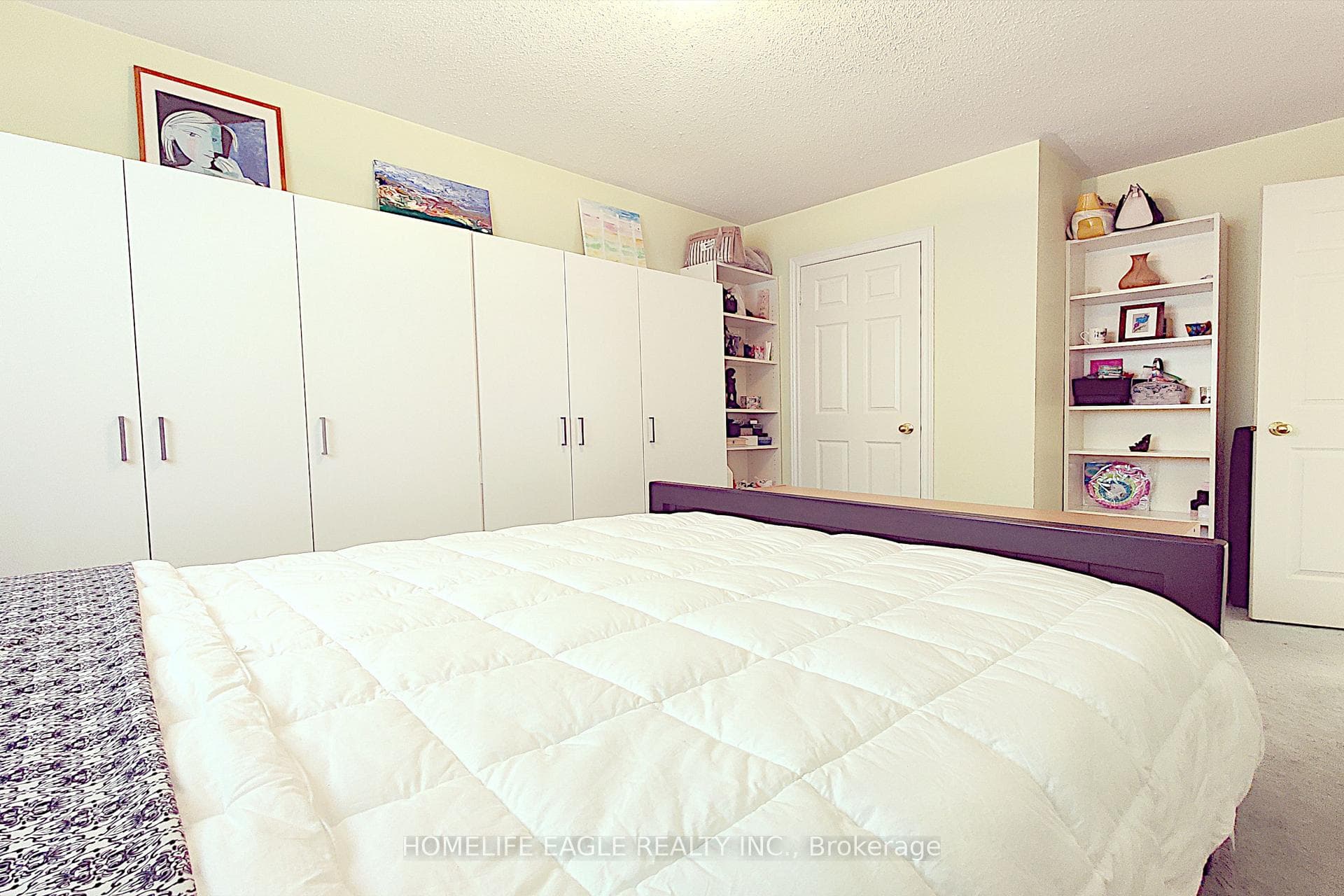 12 Indigo Street — property photo