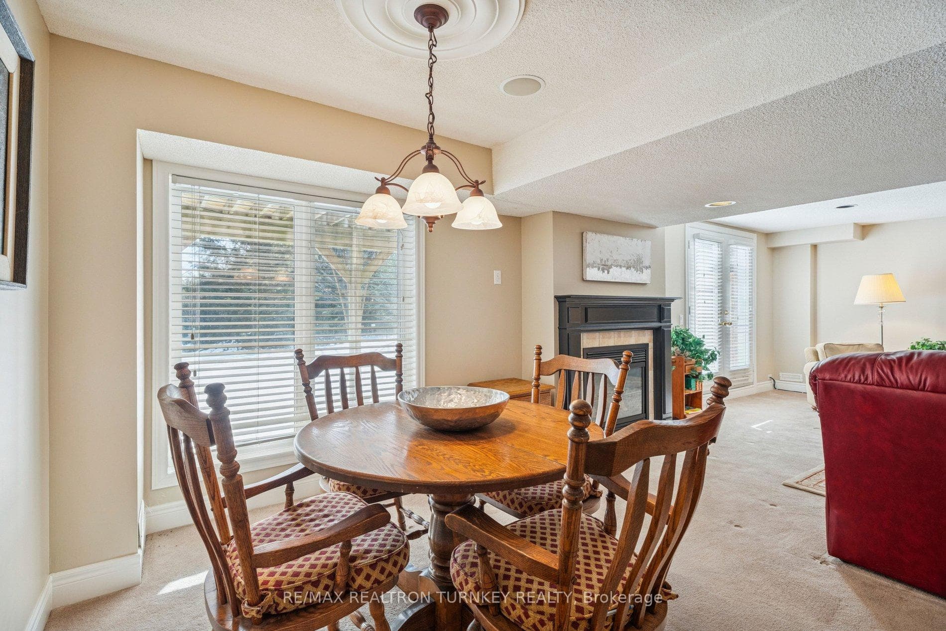 440 Morley Cook Crescent — property photo