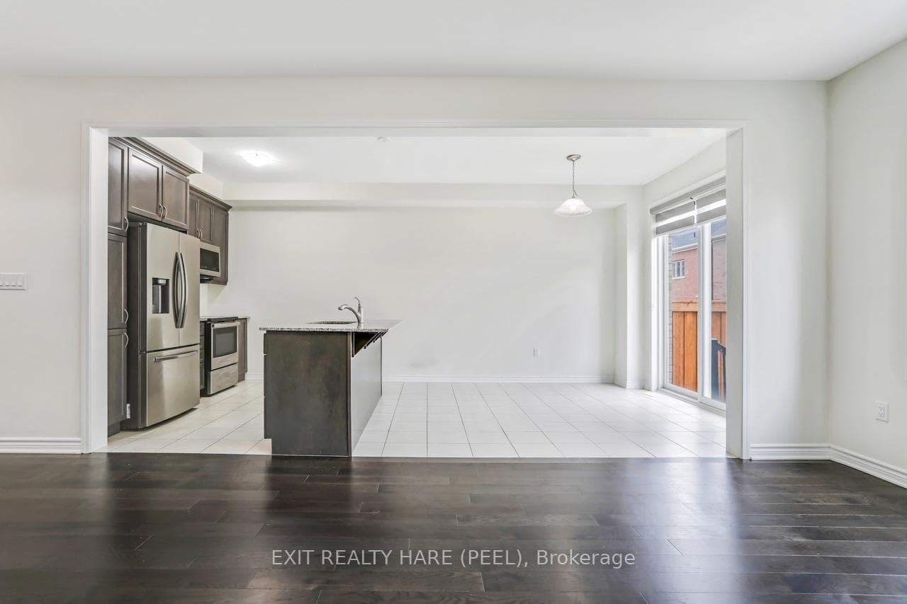 40 Speckled Alder Street — property photo