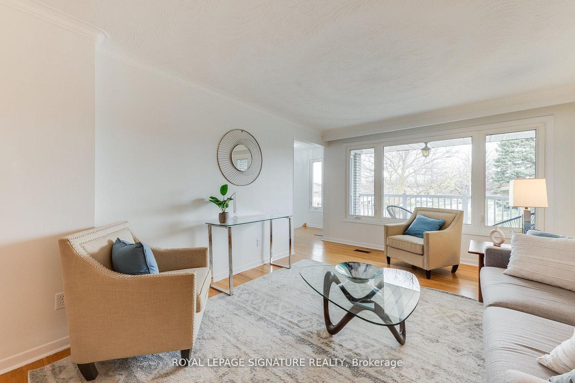 124 Edmonton Drive — property photo