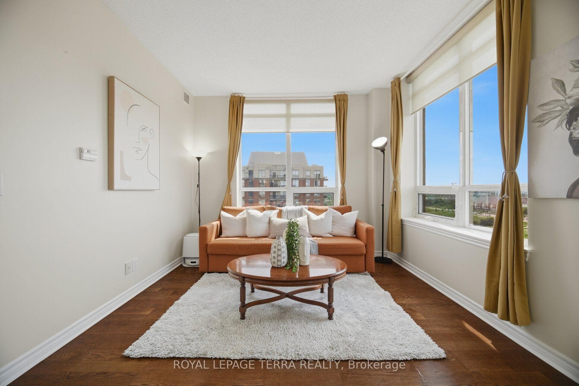 1011- 2379 Central Park Drive — property photo