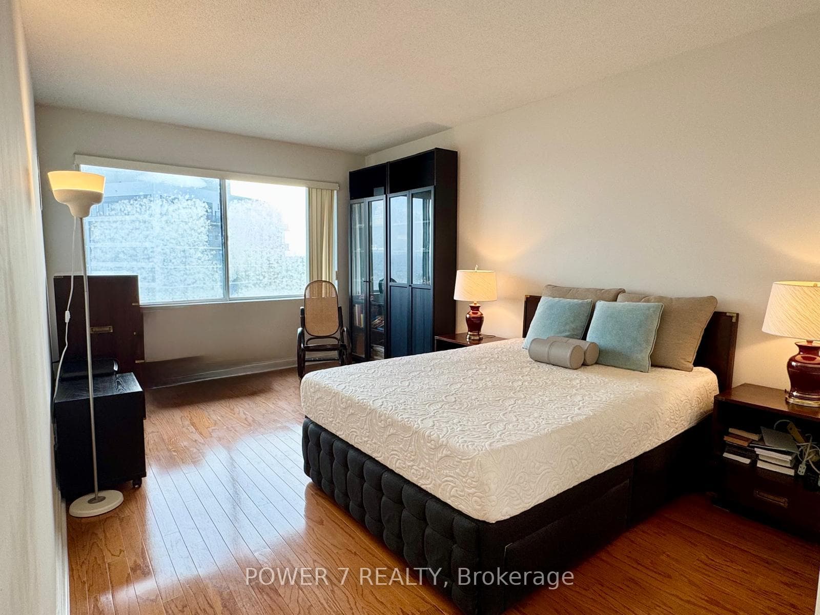 PH304- 101 Subway Crescent — property photo