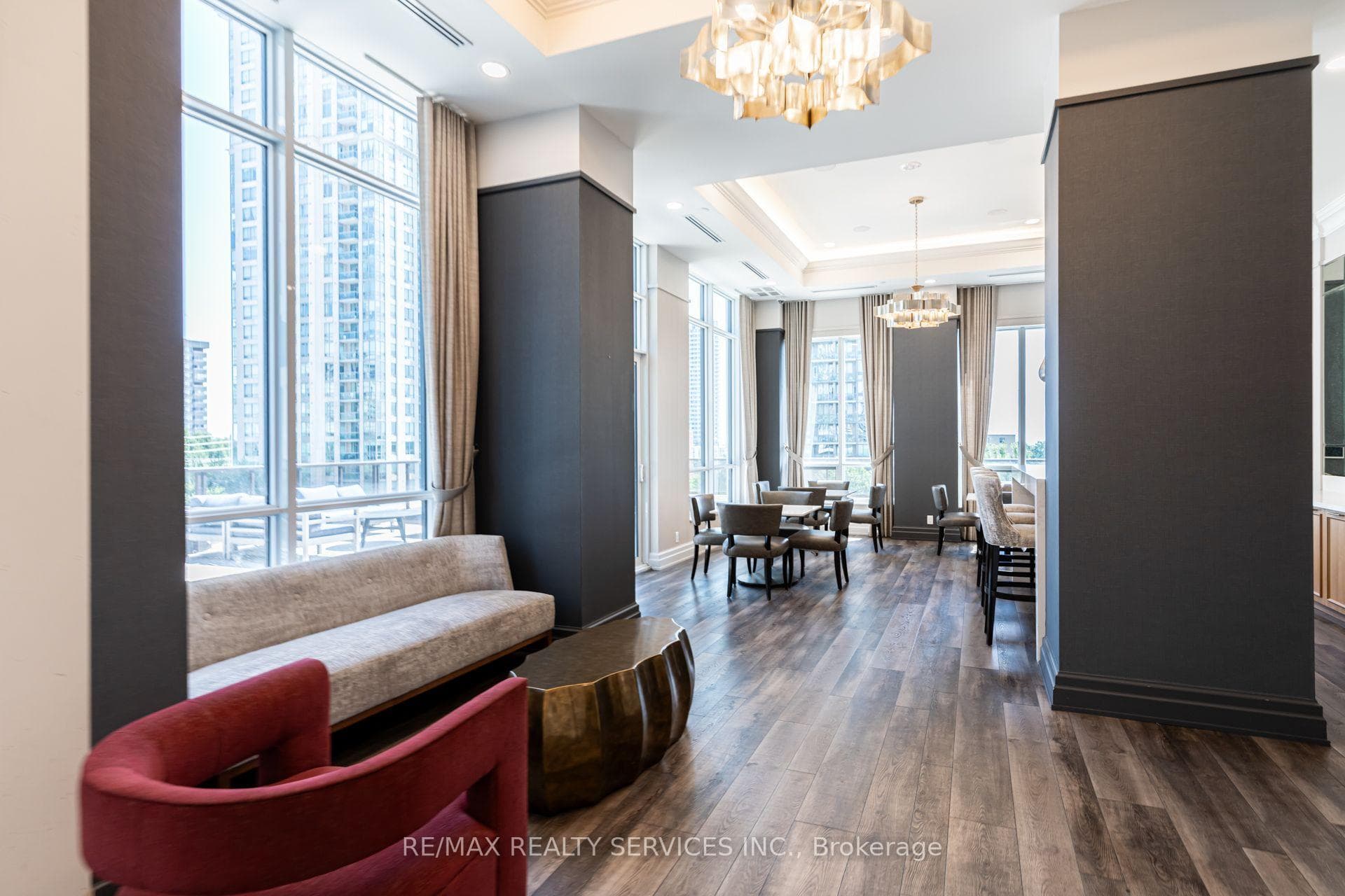 2909- 36 Elm Drive — property photo