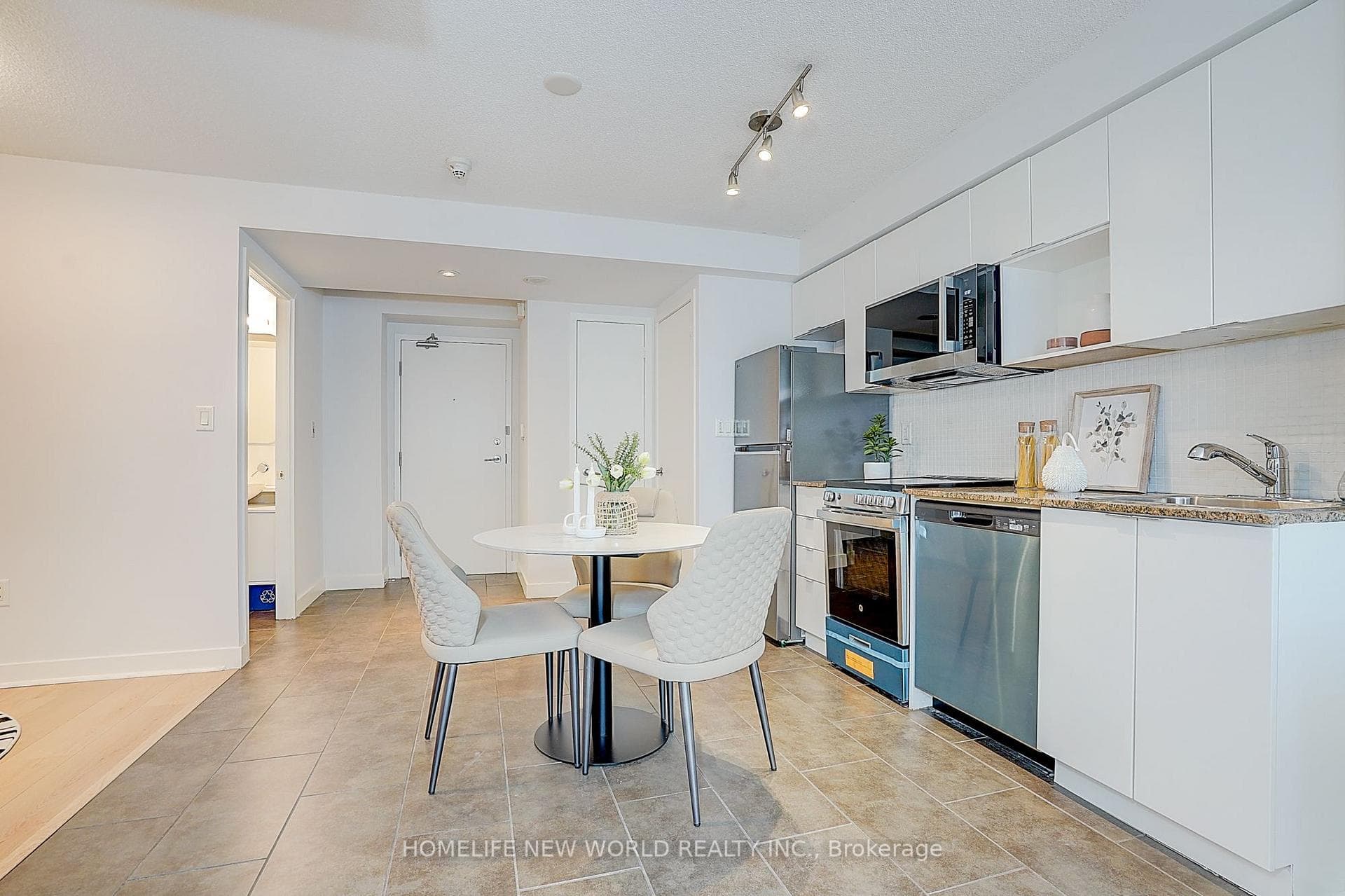 307- 15 Fort York Boulevard — property photo