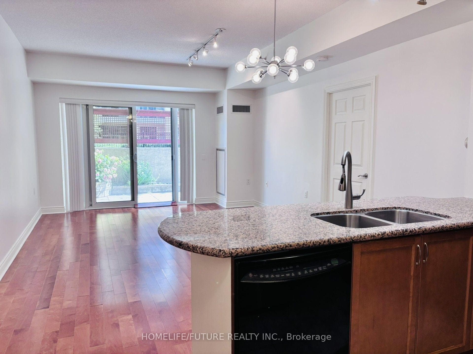 213- 12 Rean Drive — property photo