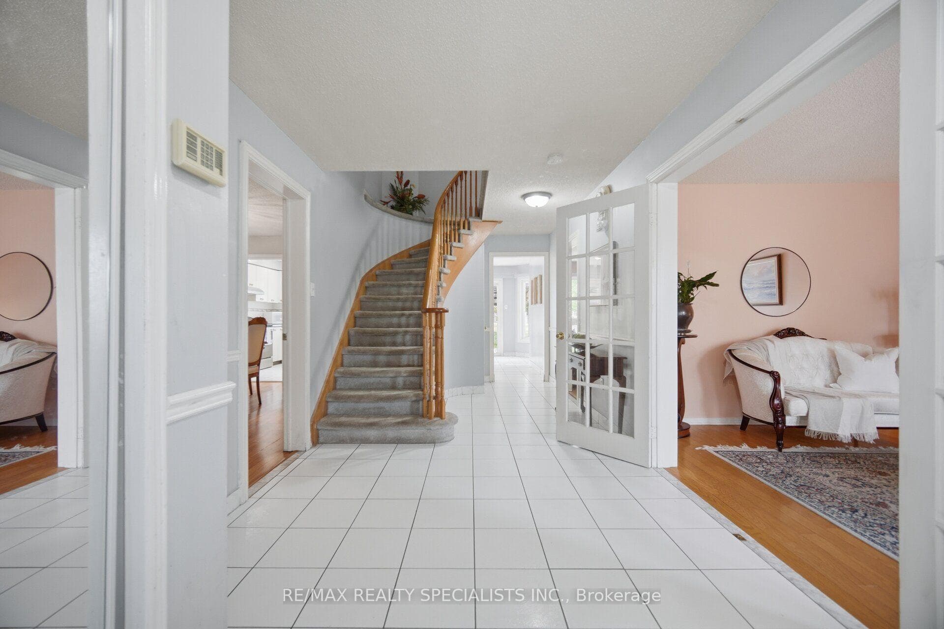 271 Nahani Way — property photo