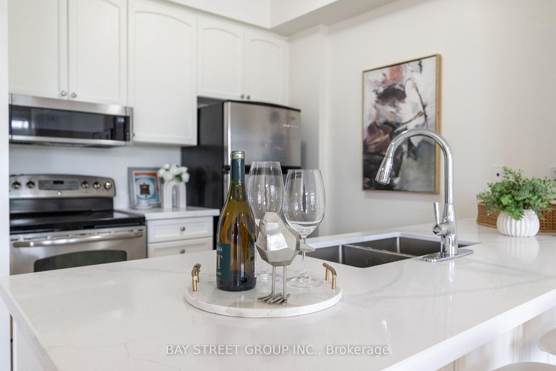 2564 Grand Oak Trail — property photo