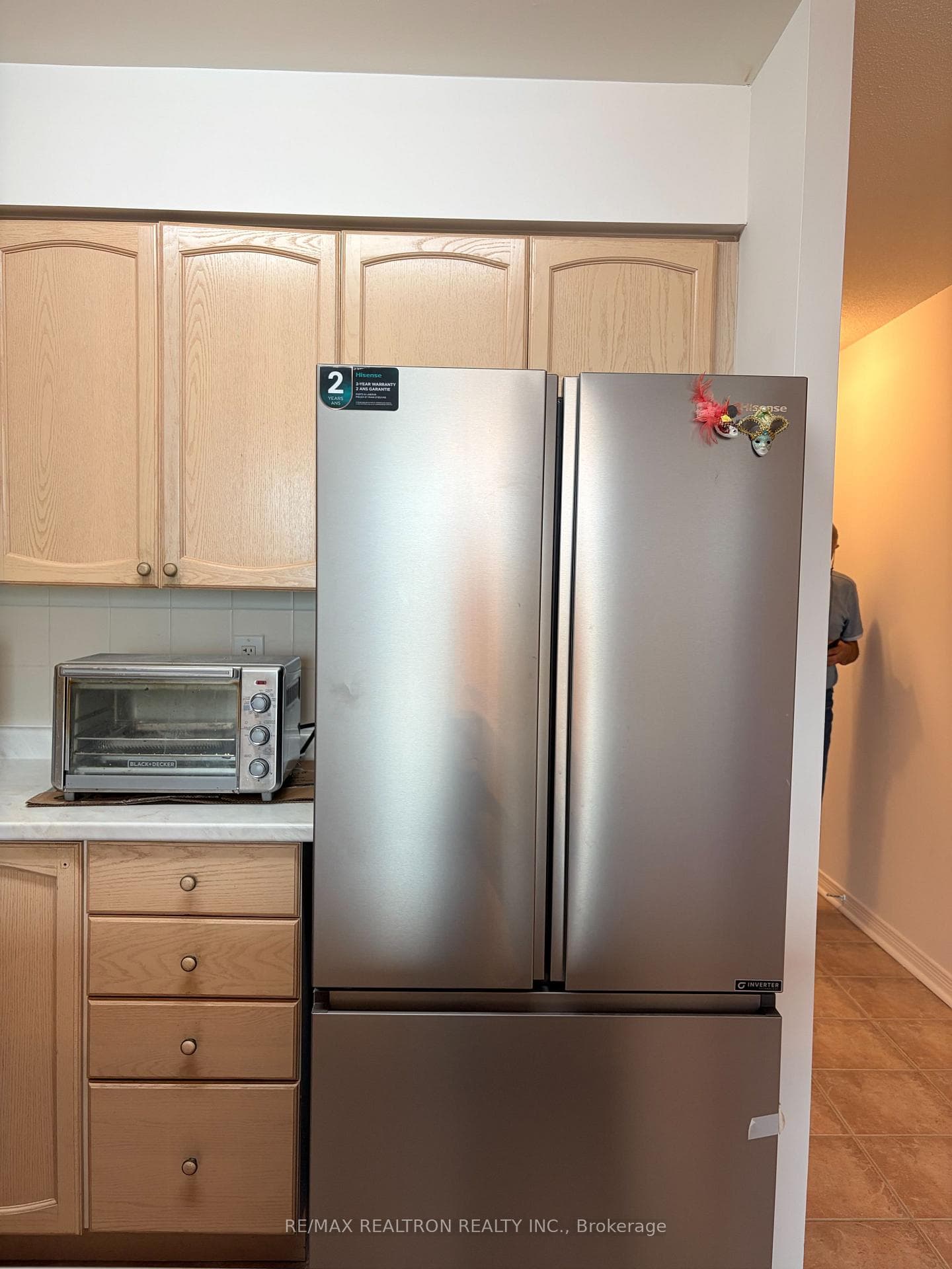 PH13- 23 Oneida Crescent — property photo