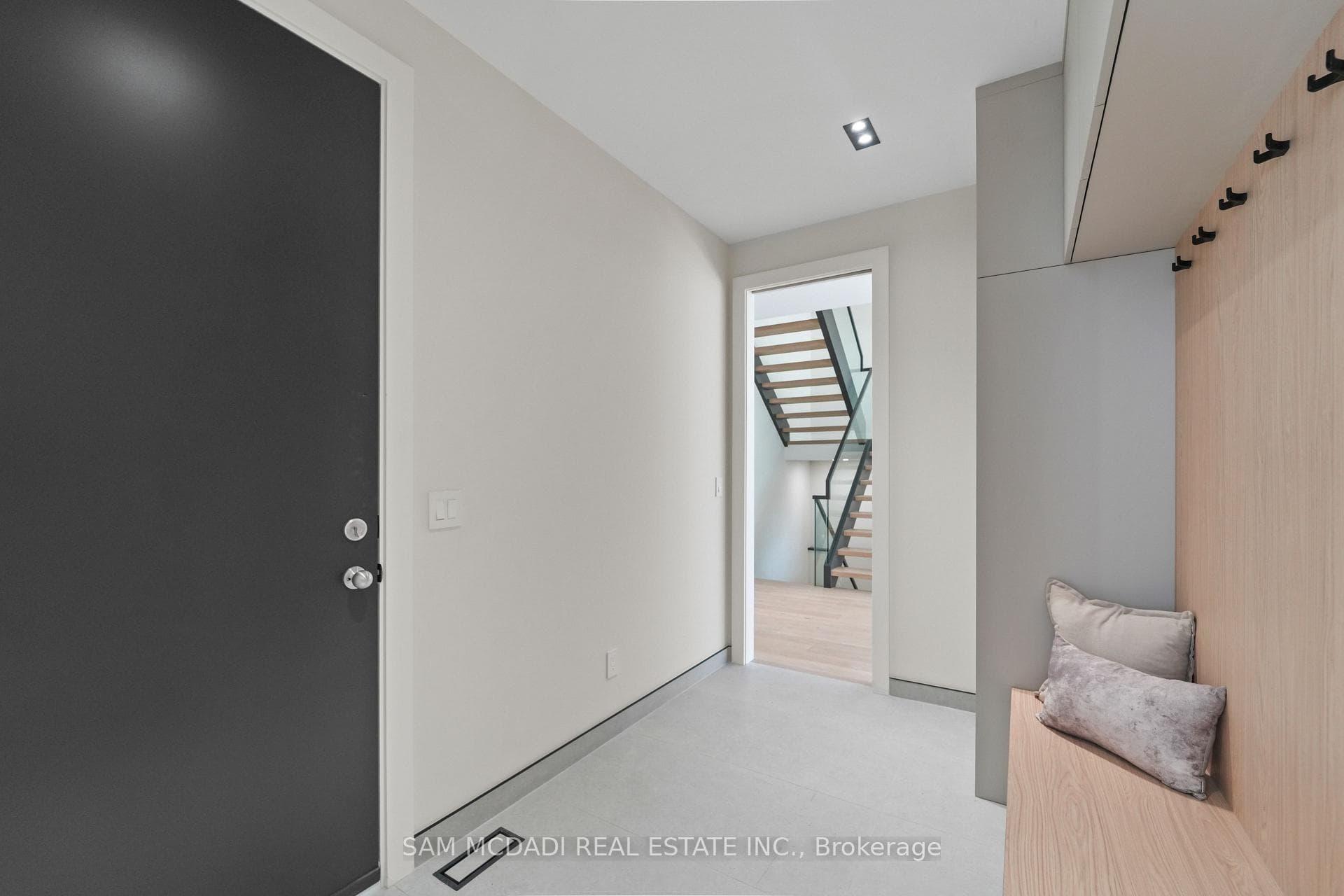 362 Meadow Wood Lane — property photo