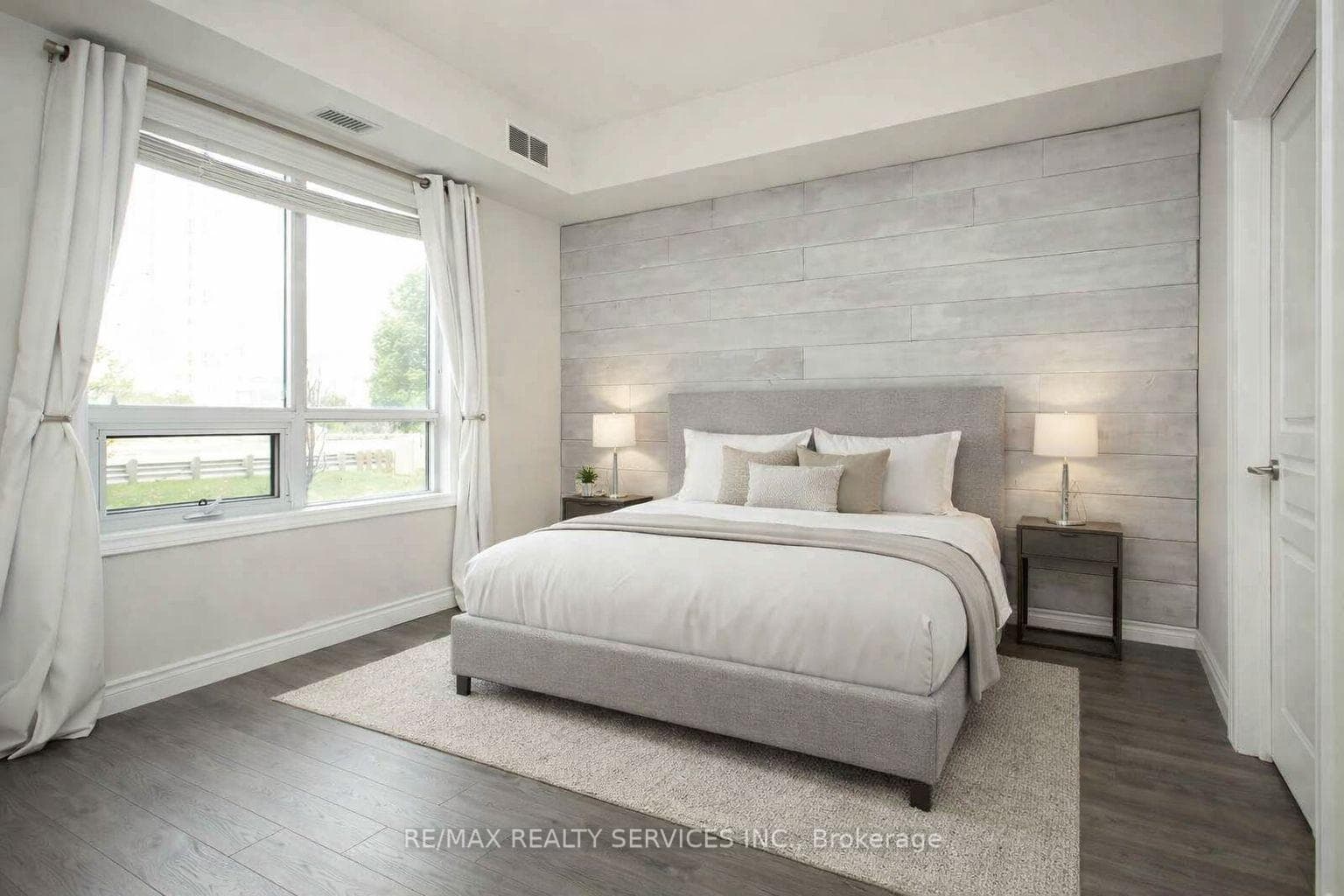 133- 3170 Erin Mills Parkway — property photo