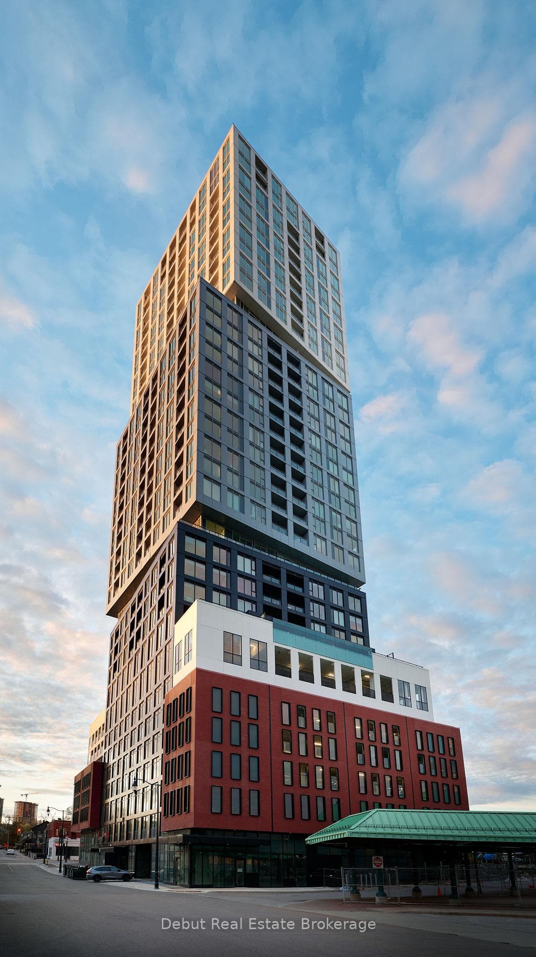 2602- 39 Mary Street — property photo