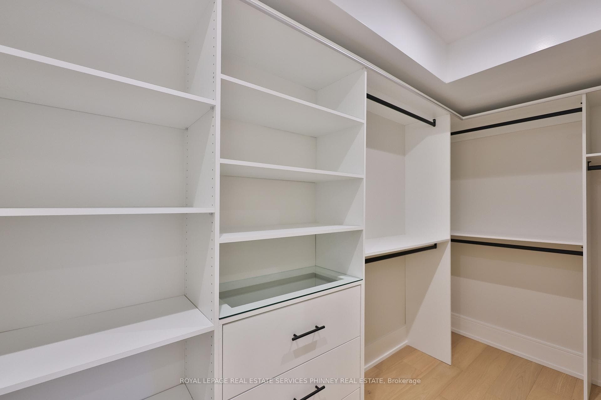 1340 Contour Drive — property photo