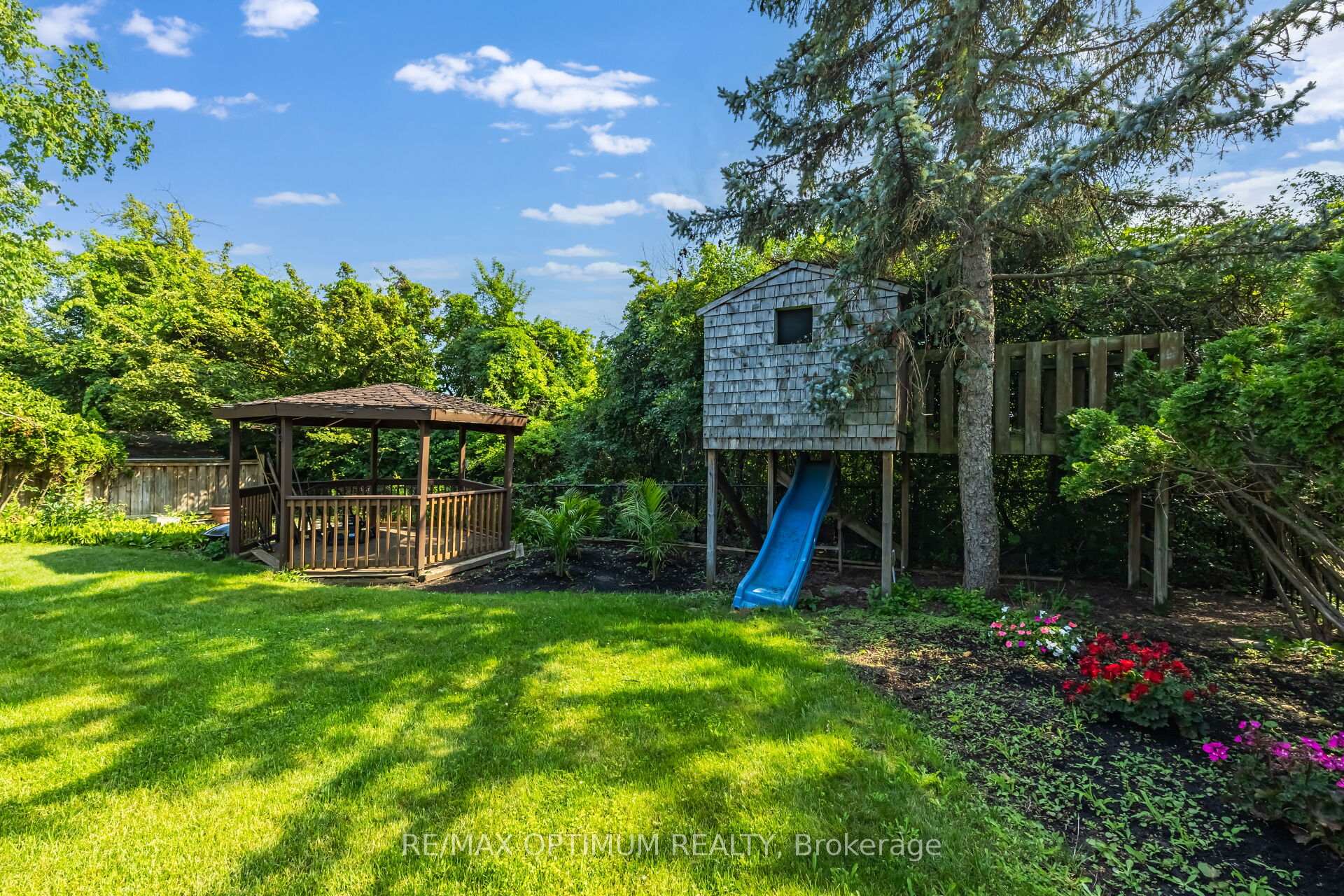 5859 Riverside Place — property photo