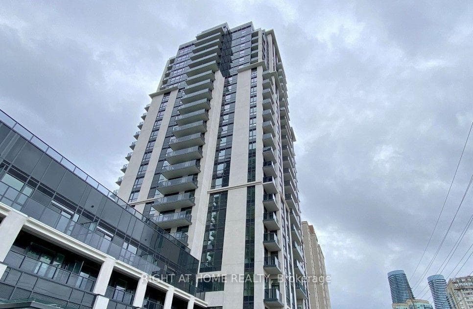 1607- 202 Burnhamthorpe Road — property photo