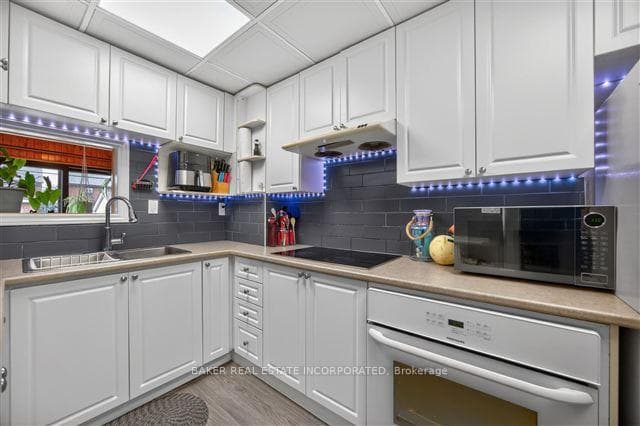 1867 Dufferin Street — property photo