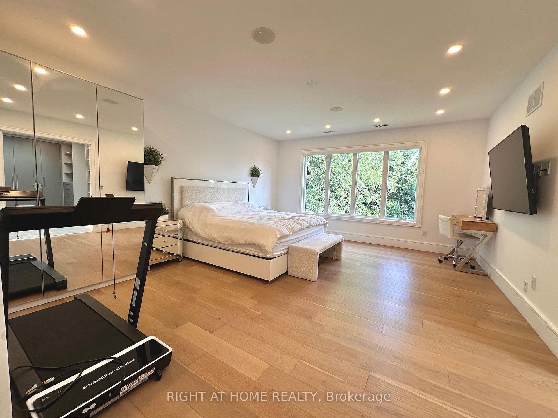 75 Dunblaine Avenue — property photo