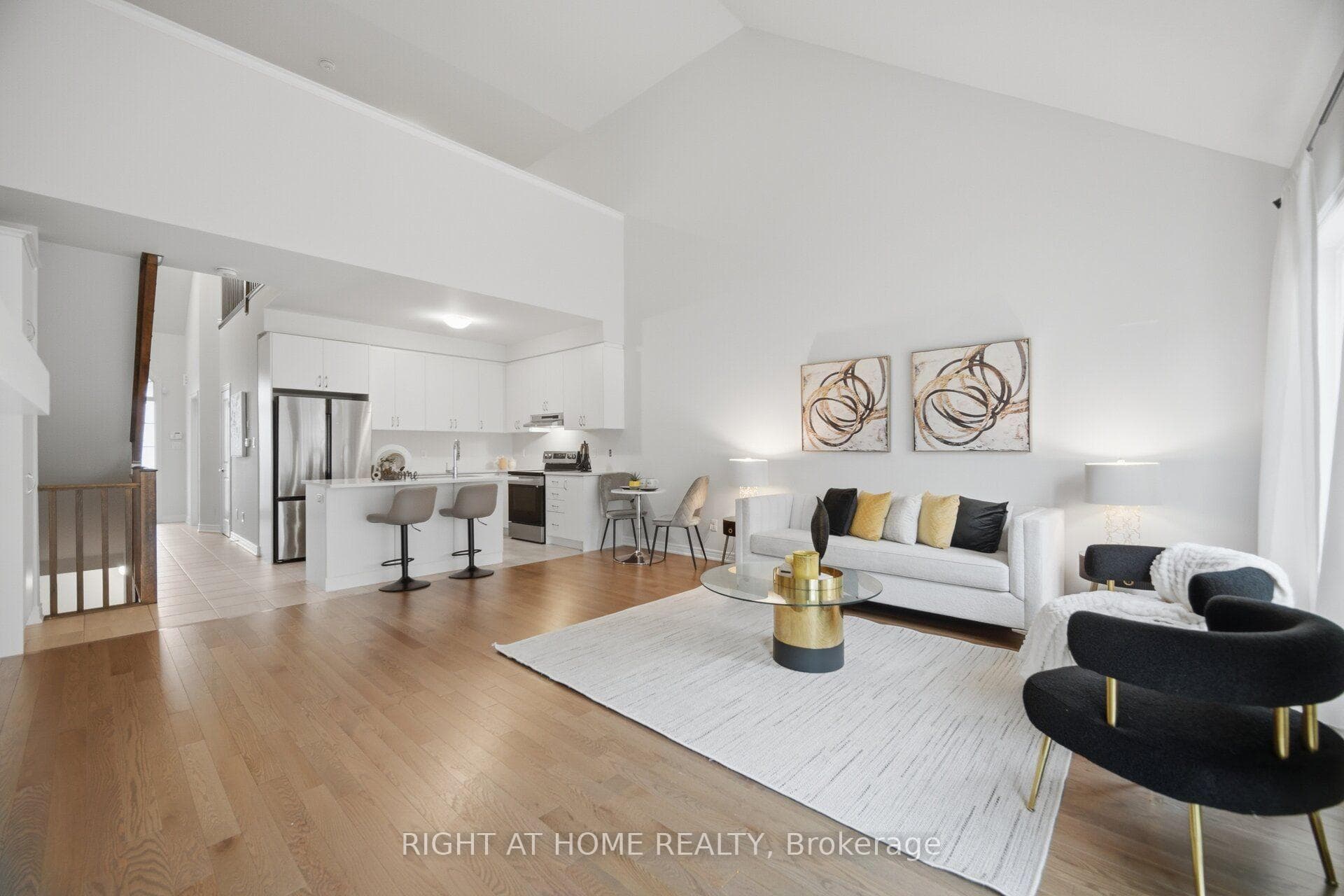 41 Overlea Drive — property photo