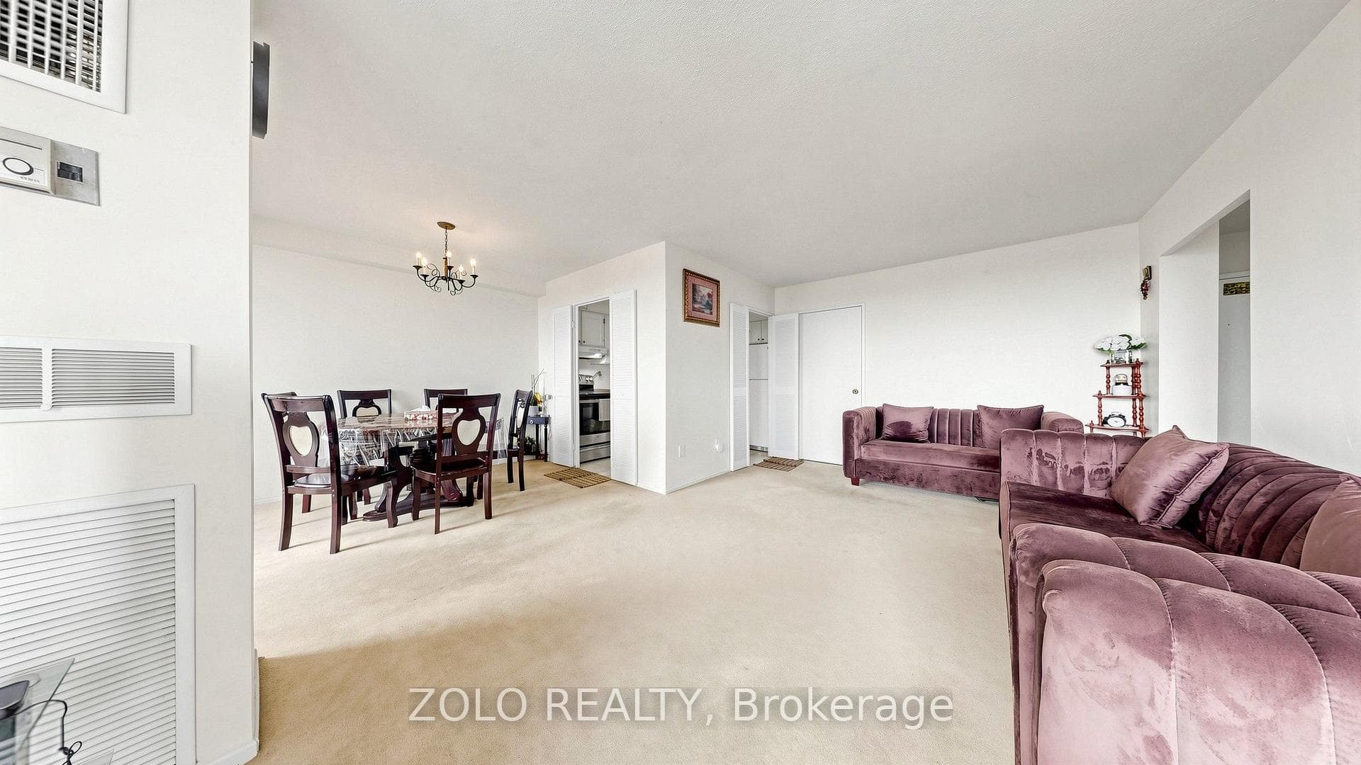 915- 20 Edgecliff Golfway — property photo