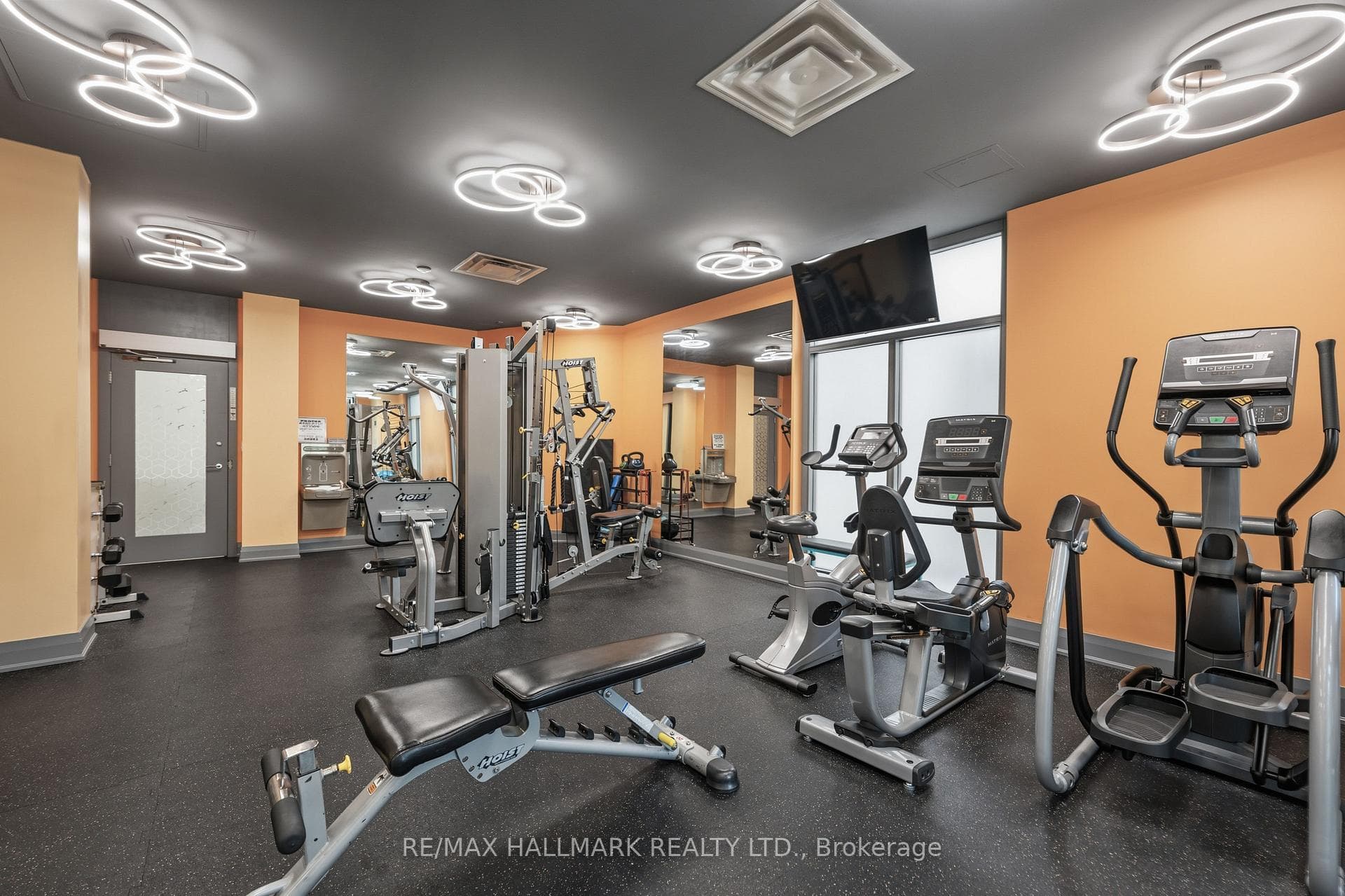 511- 3840 Bathurst Street — property photo