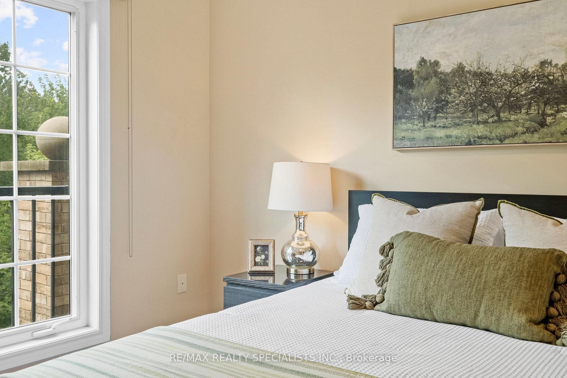 408- 41 Ferndale Drive — property photo