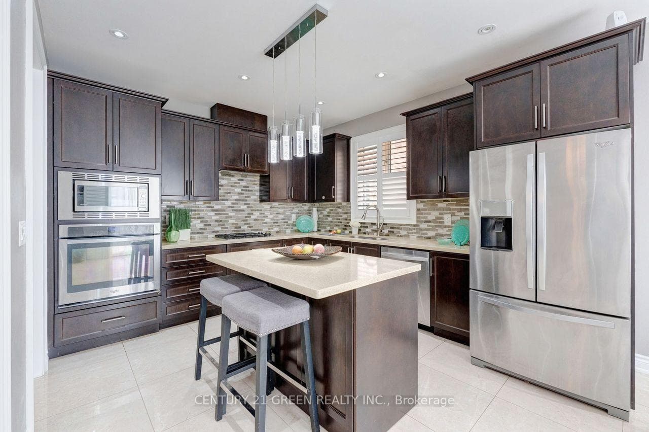 3 Lisson Crescent — property photo