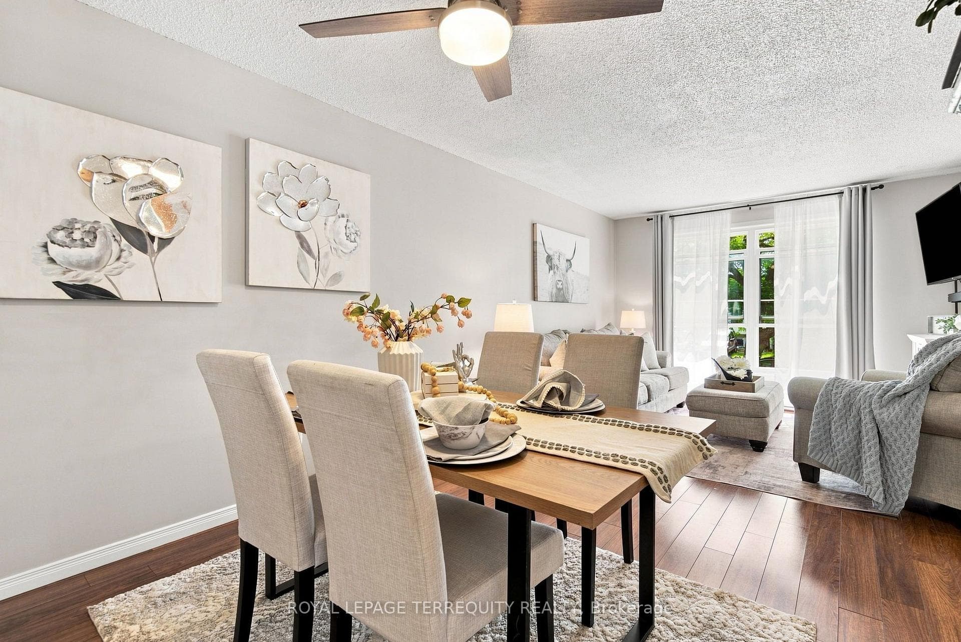 224 Medina Court — property photo