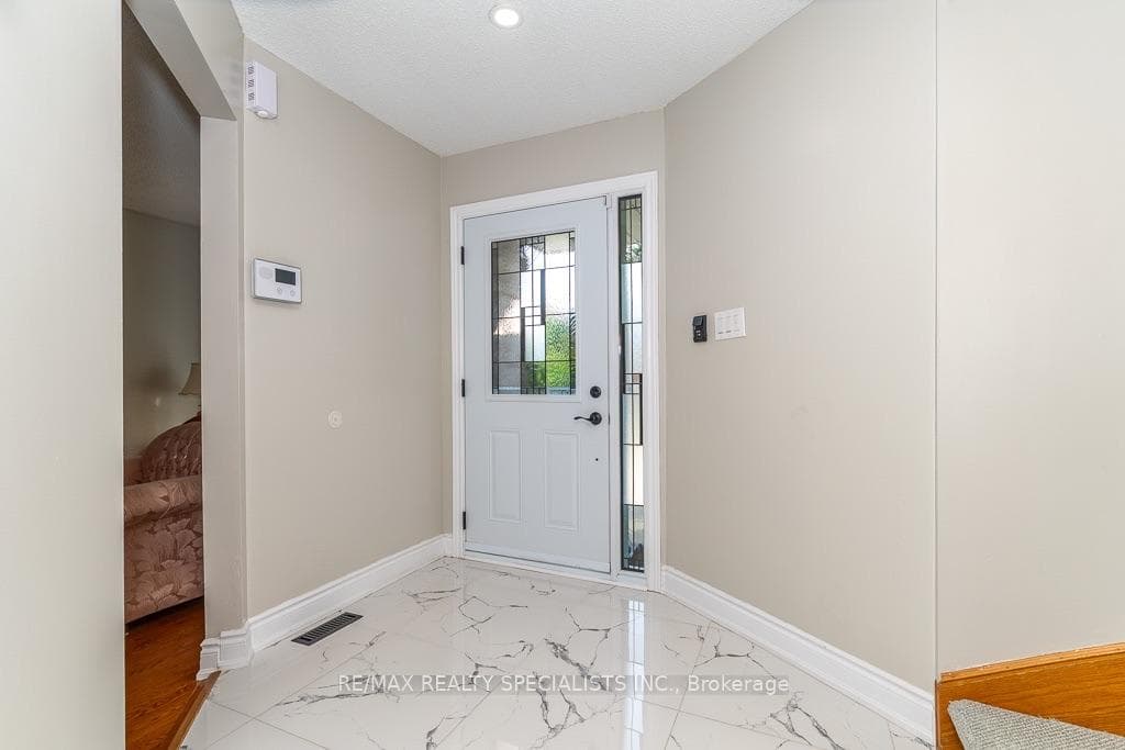 6369 Longspur Road — property photo
