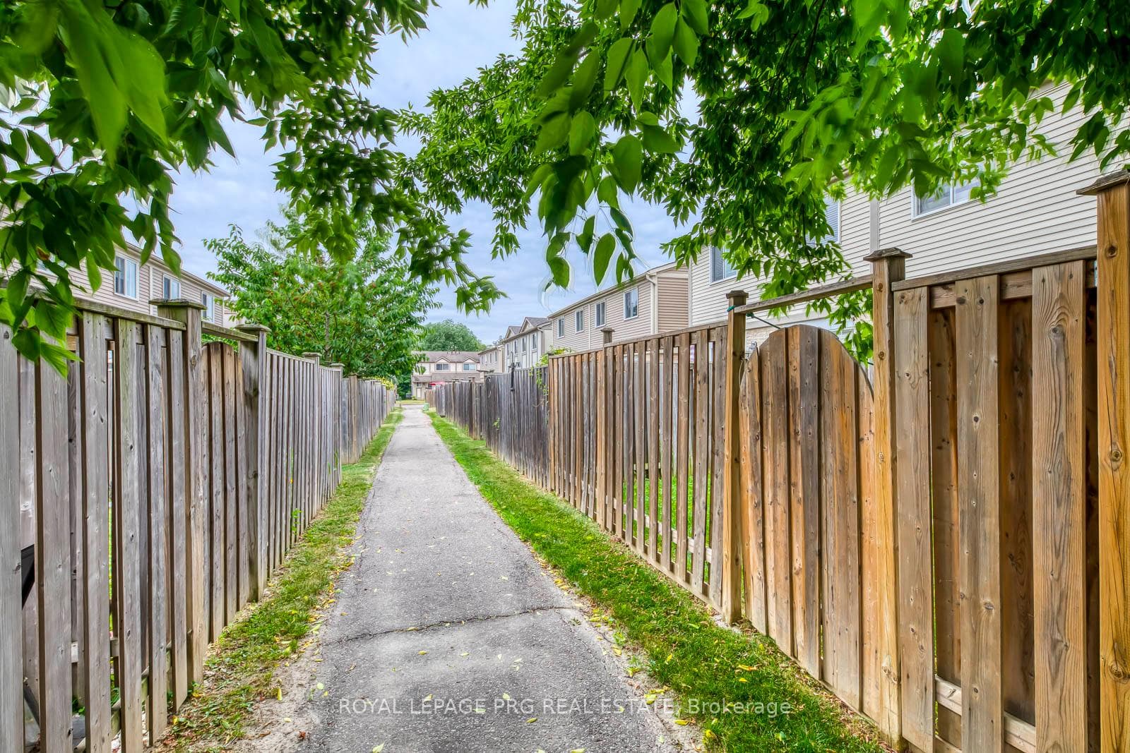 17 New Port Way — property photo
