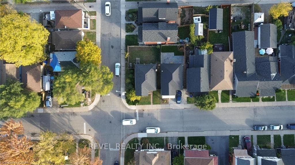 222 Kensington Avenue — property photo