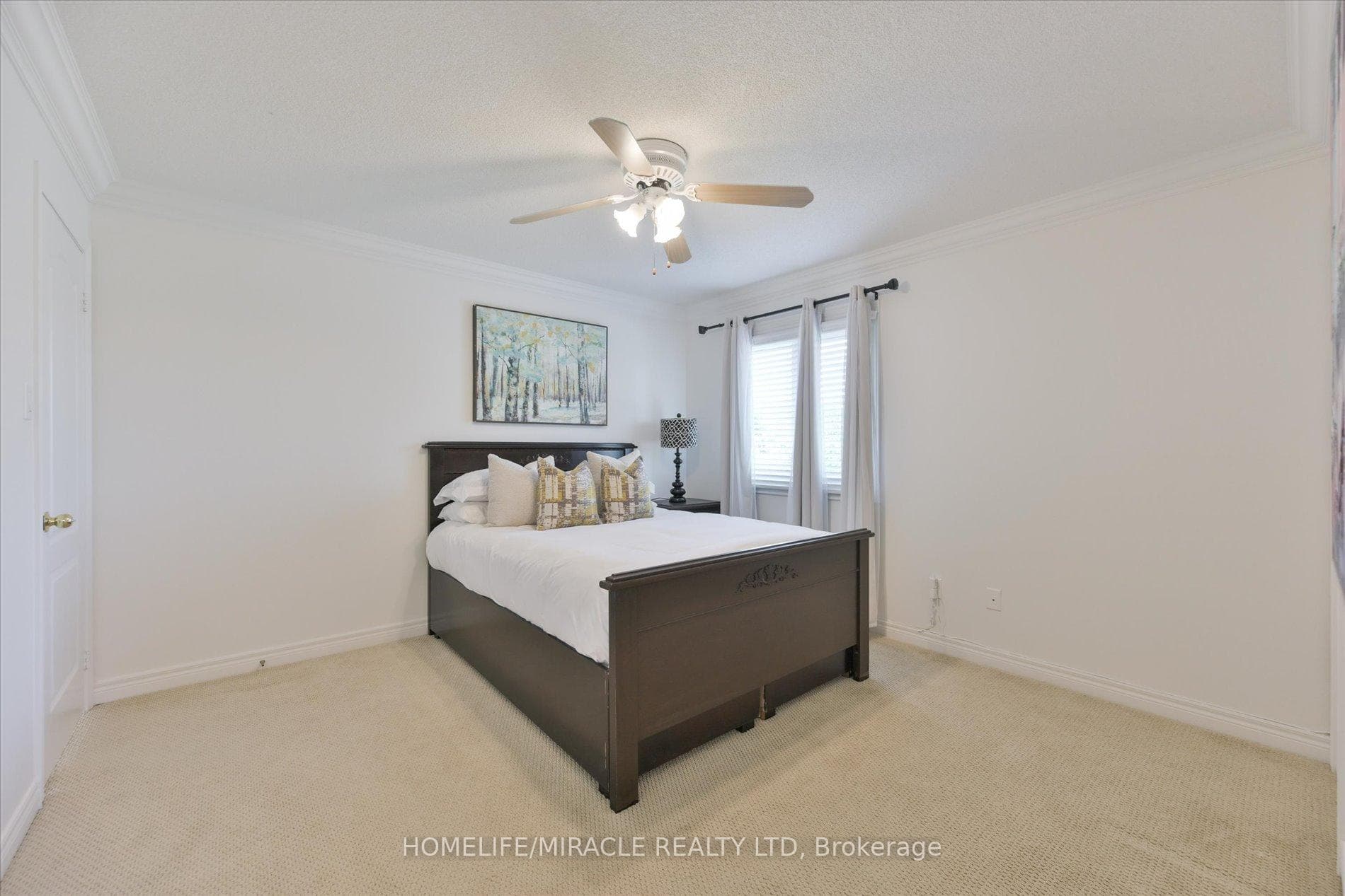 2479 Rathlin Court — property photo