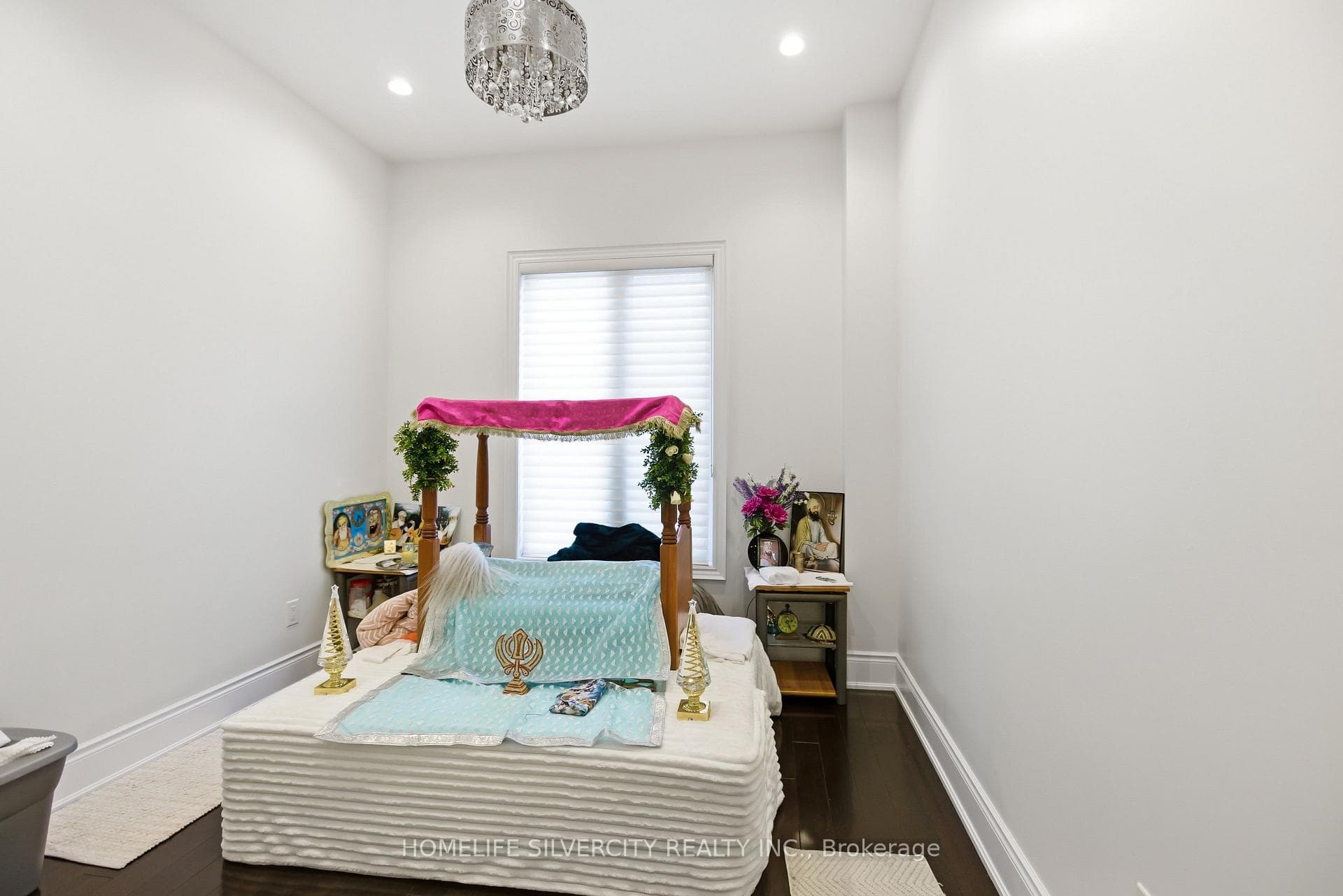 492 Rougemount Drive — property photo