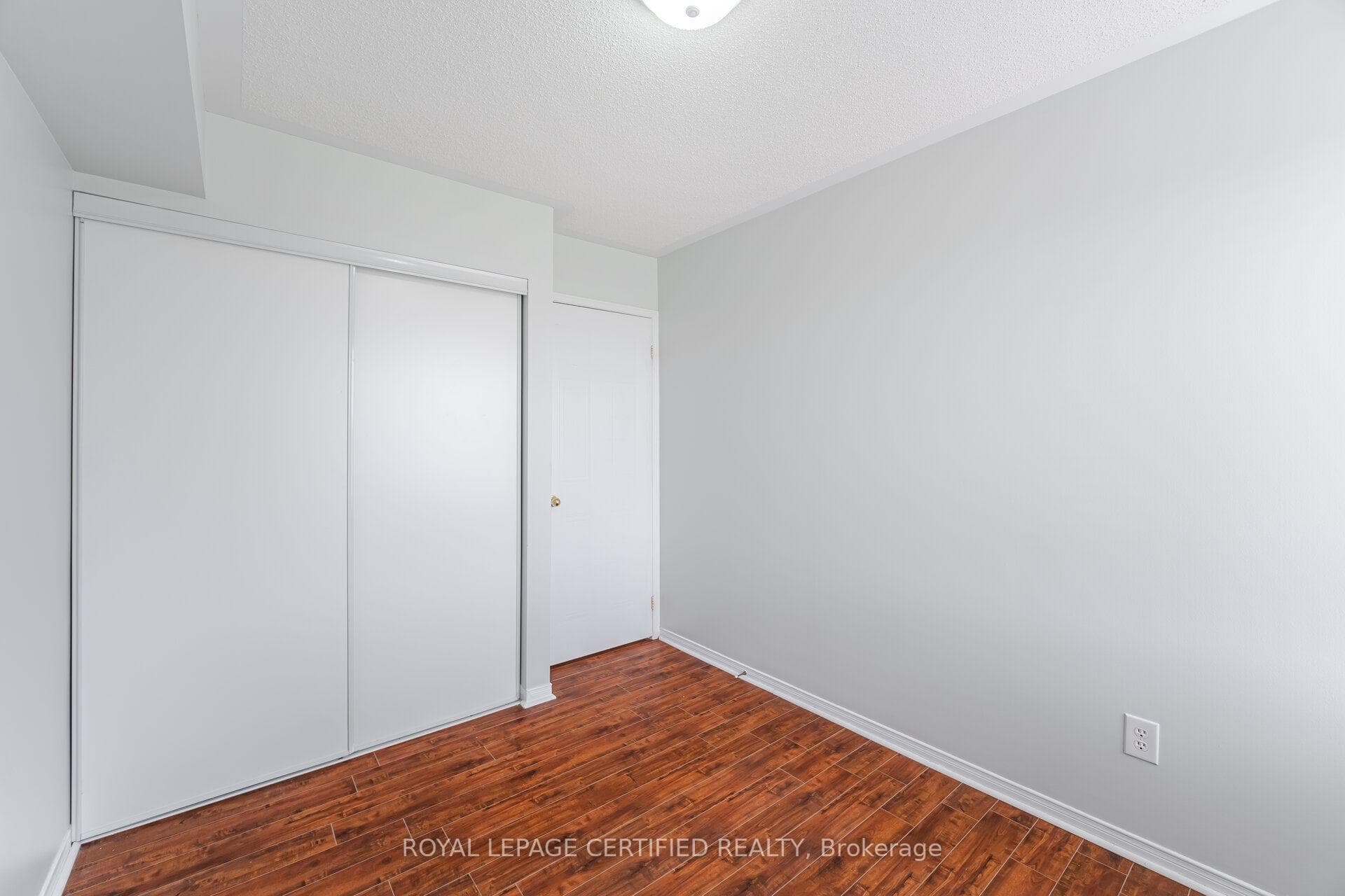 16- 4861 Half Moon Grove — property photo