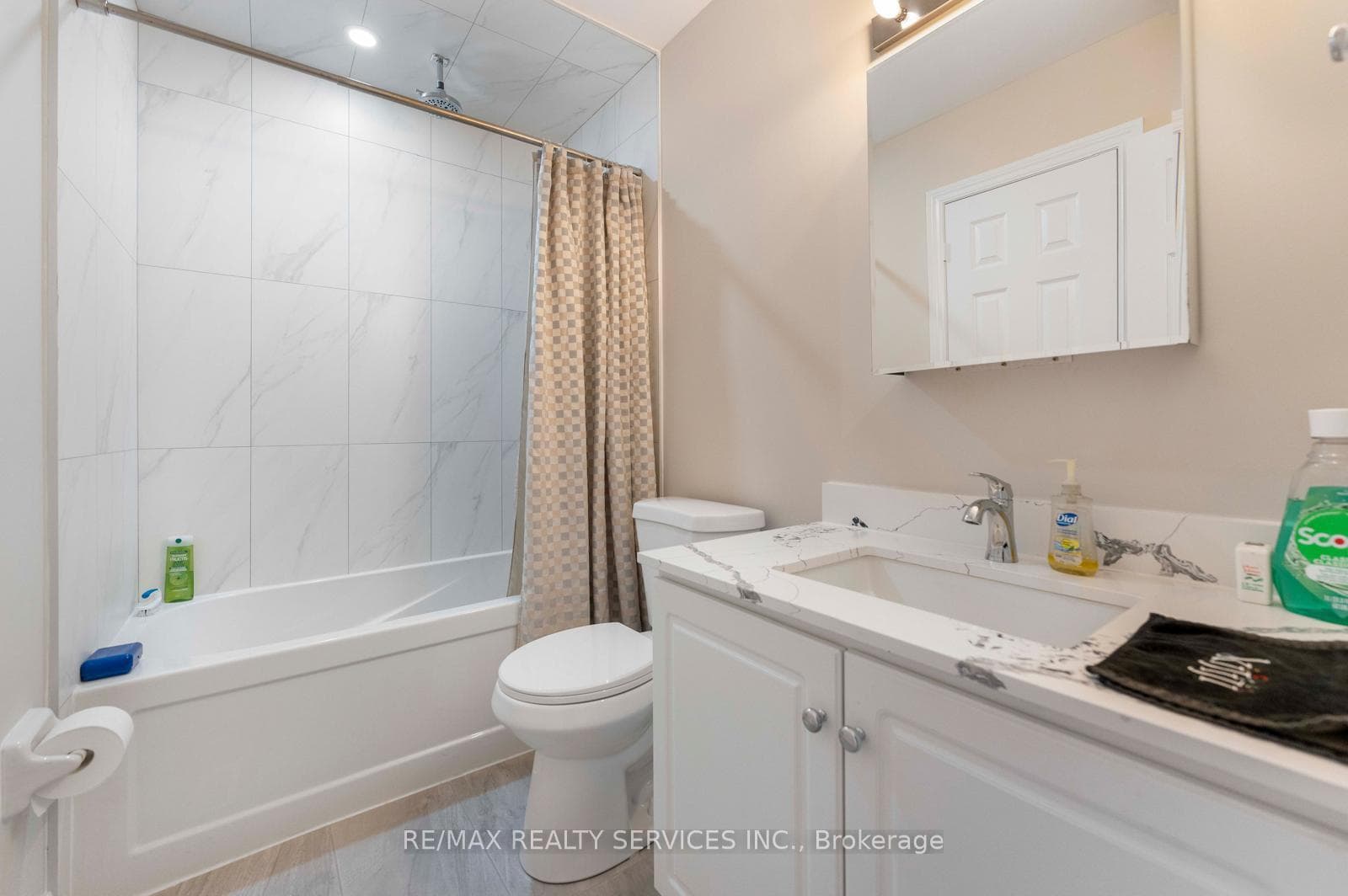 69- 80 Acorn Place — property photo