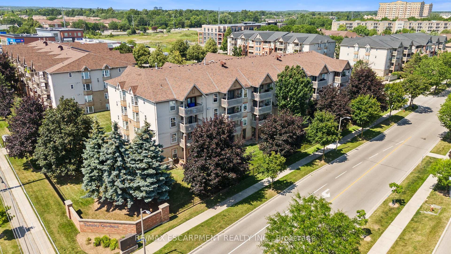 202- 4005 KILMER Drive — property photo