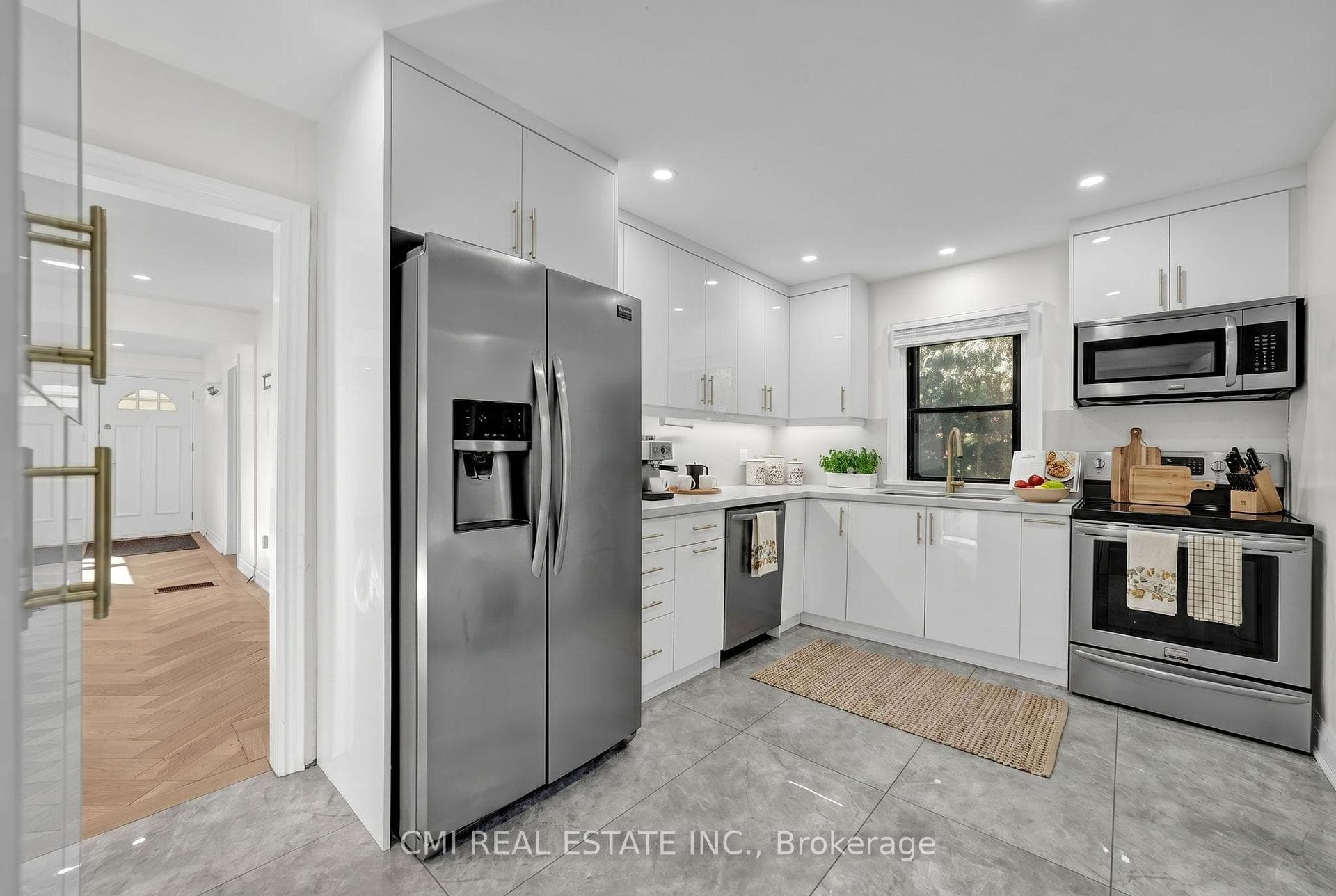 153 Clarence Street — property photo
