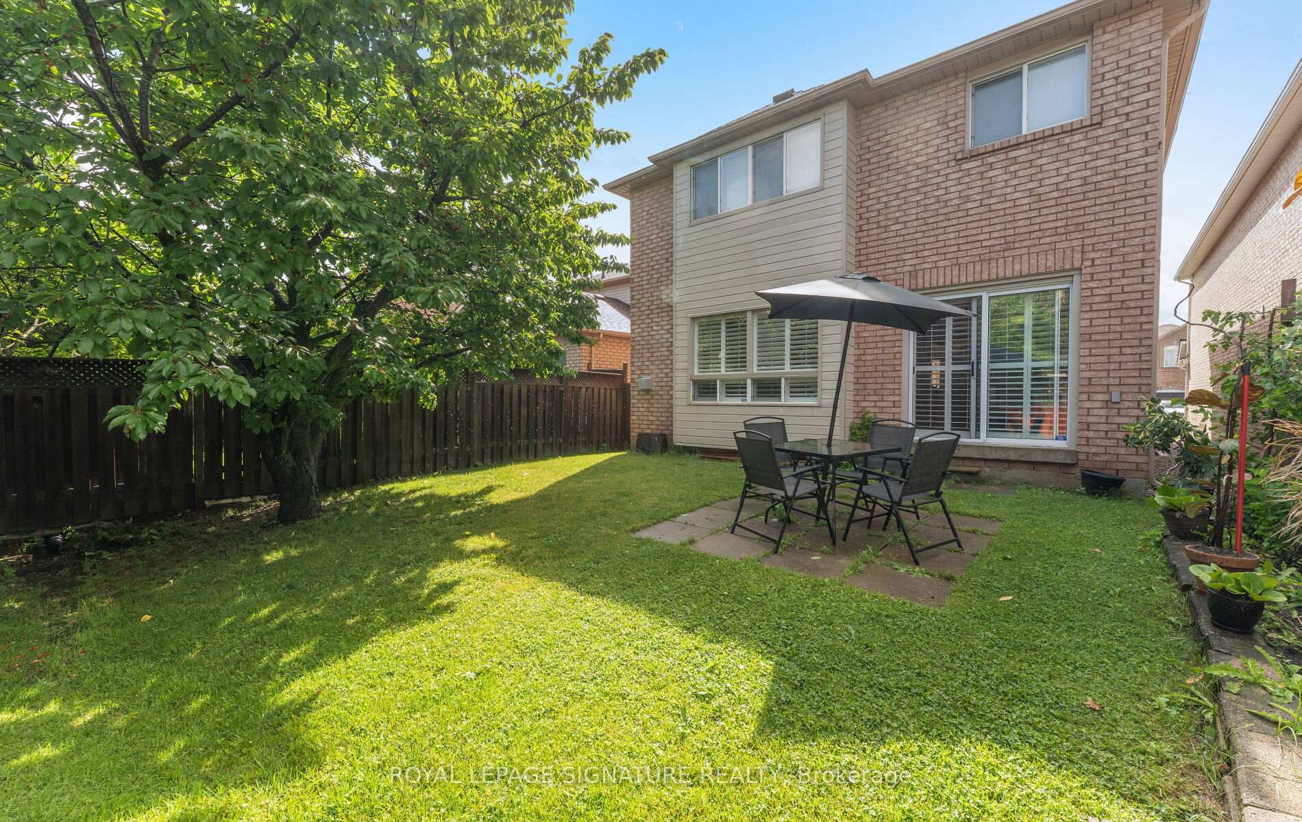 3252 Laburnum Crescent — property photo