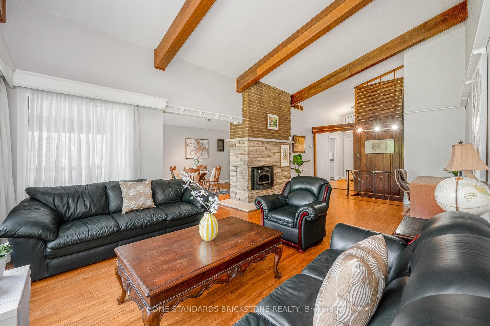 72 Mountain Avenue — property photo