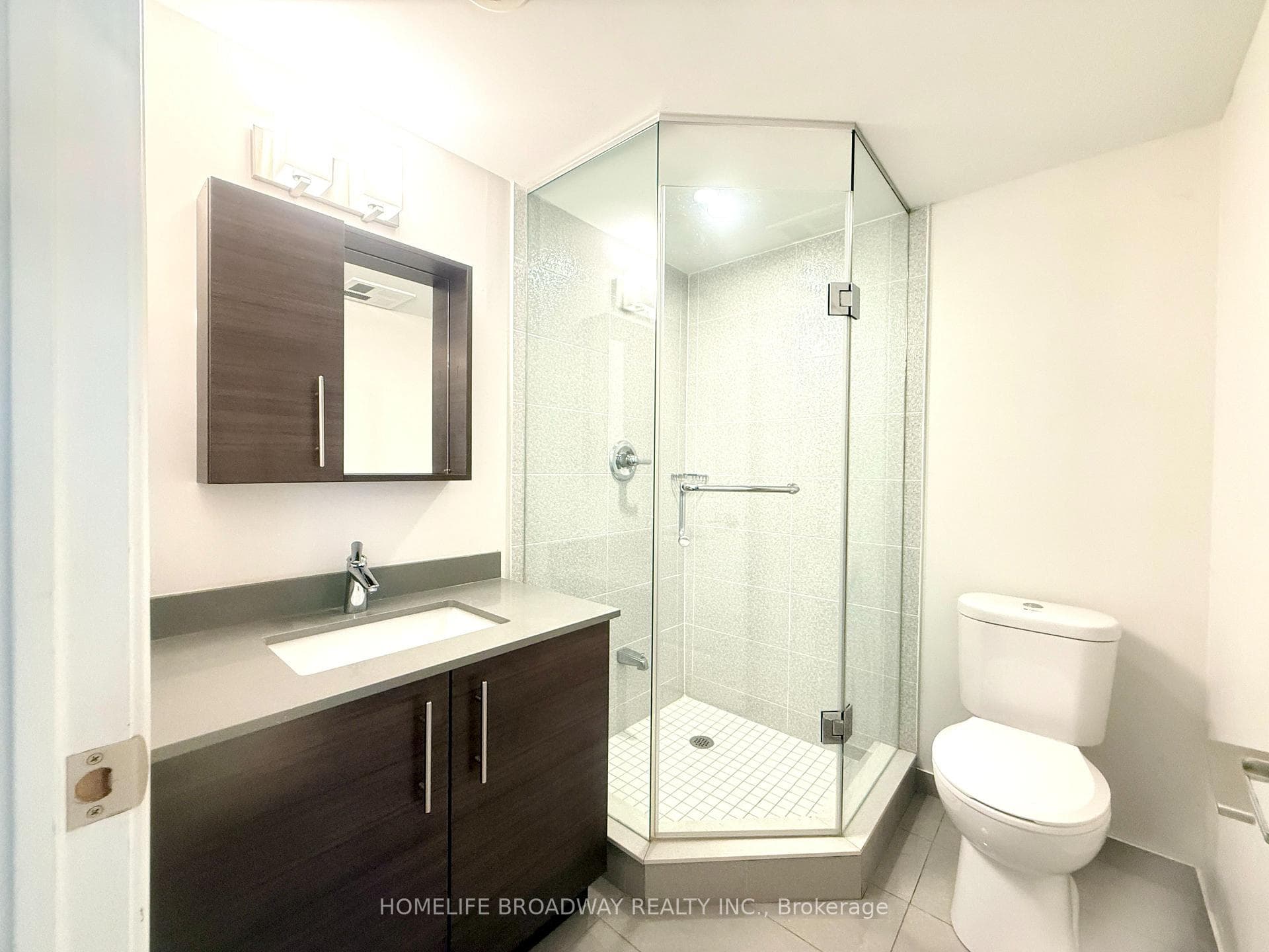 303 South Park Road — property photo