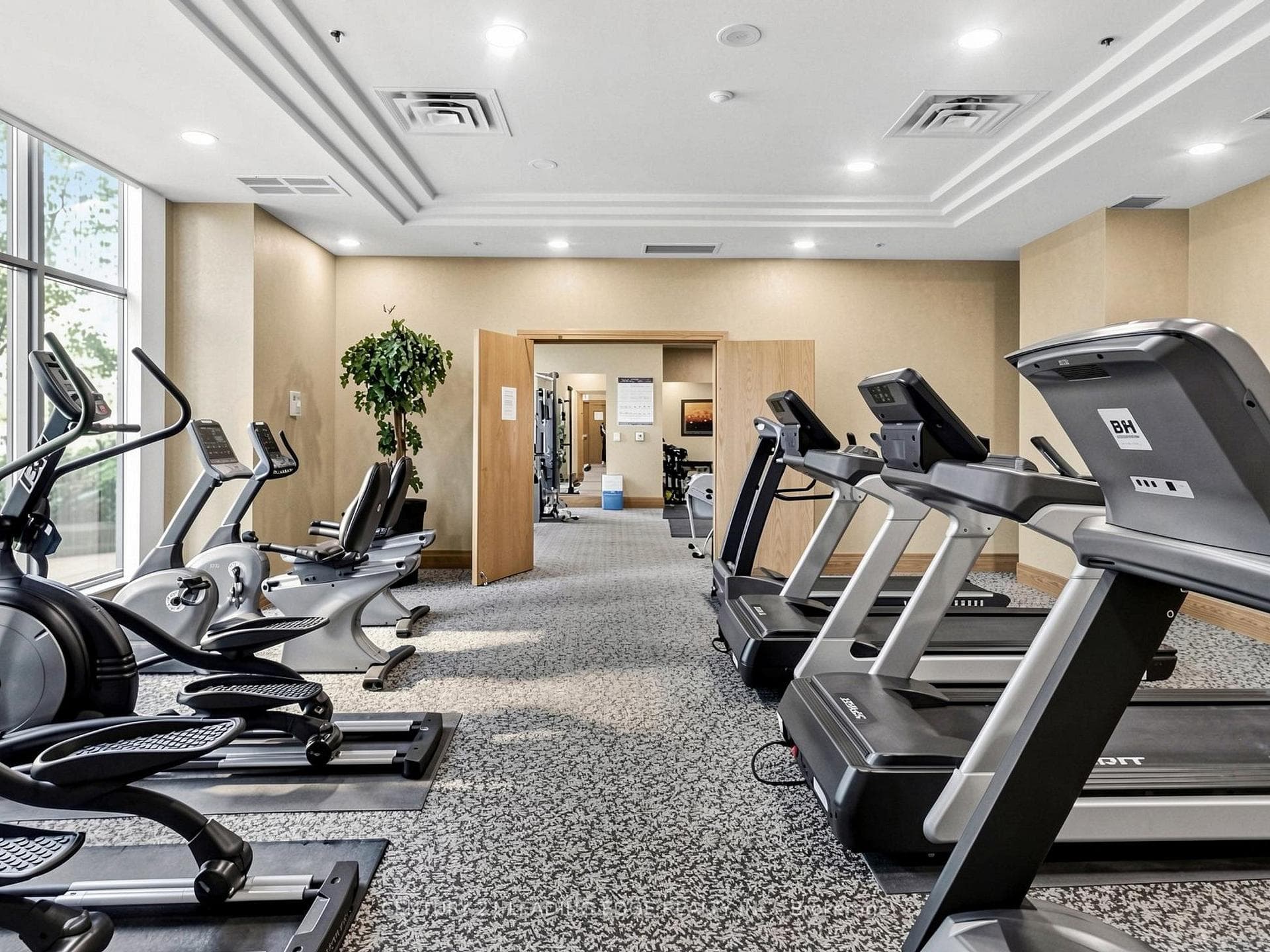 1610- 5500 Yonge Street — property photo