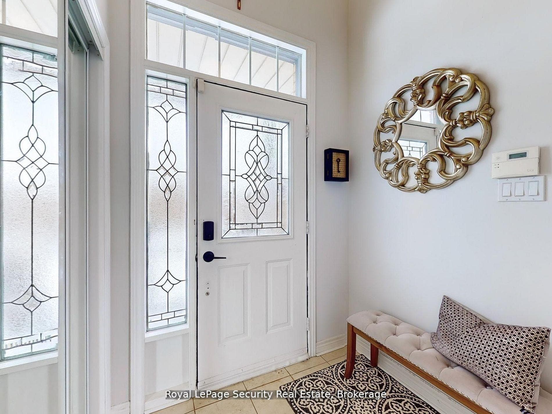 128 Daiseyfield Crescent — property photo