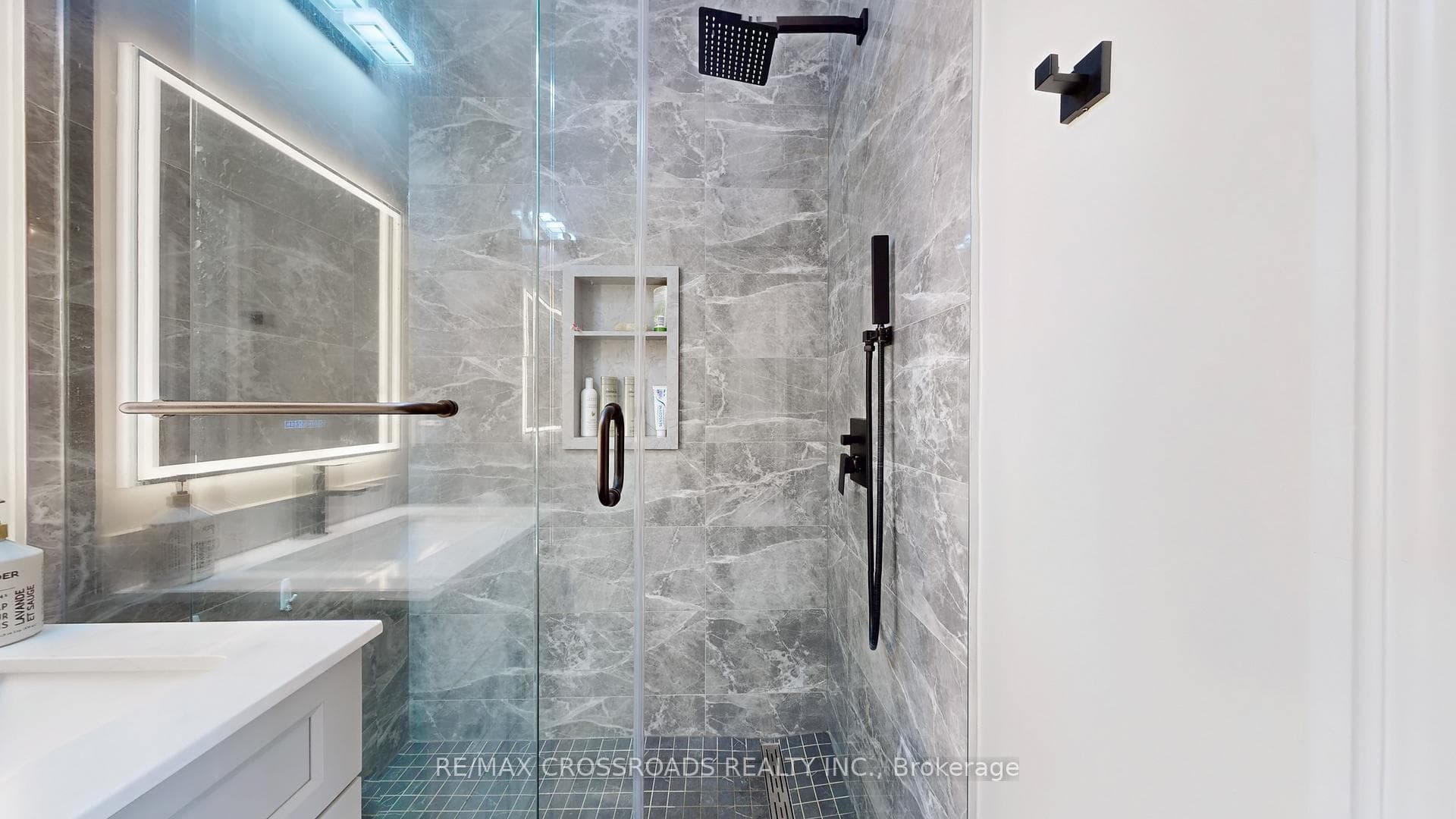 3531 Garrard Road — property photo
