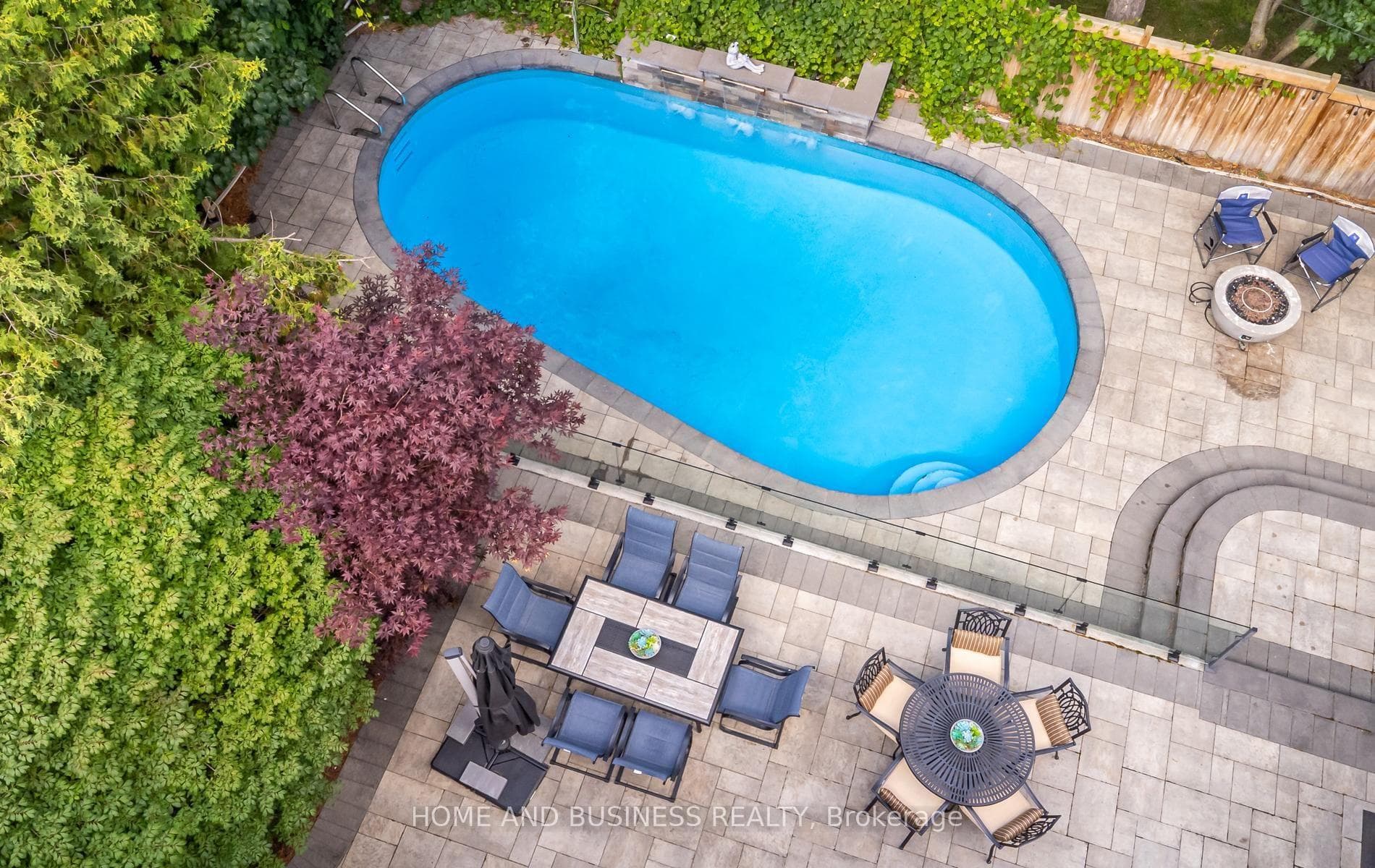 1335 Mississauga Road — property photo