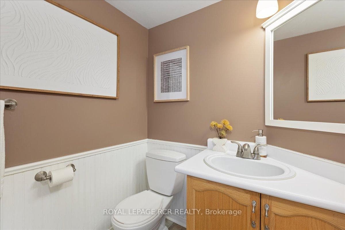 54 Breakwater Drive — property photo
