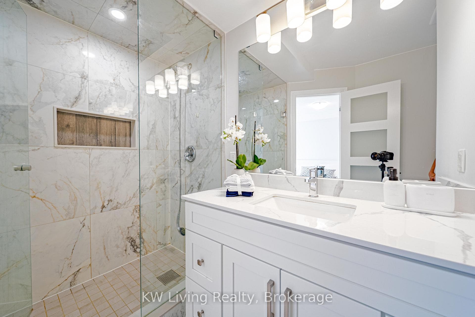 2969 Dancer Court — property photo